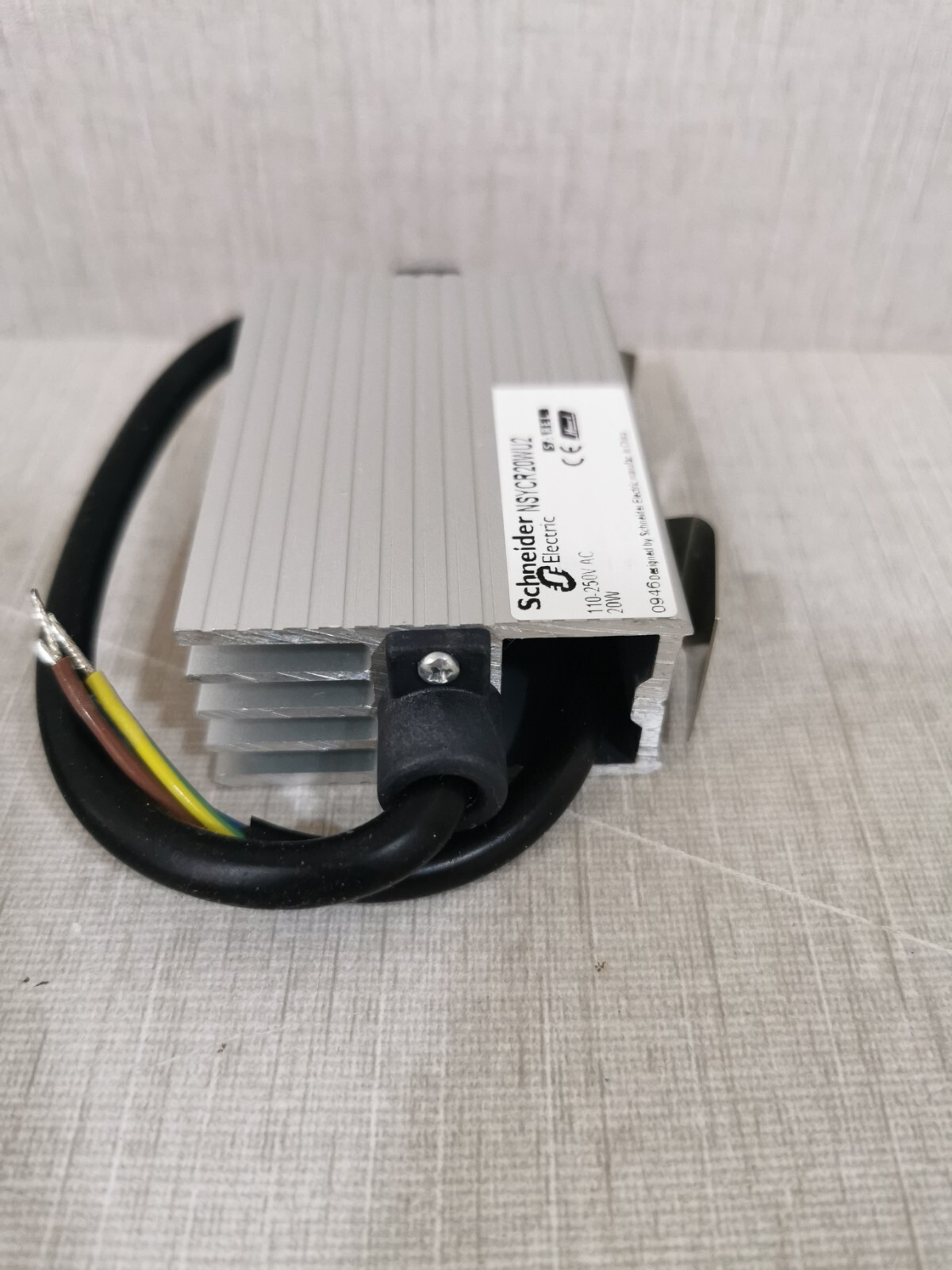 Schneider Electric NSYCR20WU2 Schneider Electric NSYCR20WU2 ClimaSys PTC heating resistance 20W, 110-250V 6