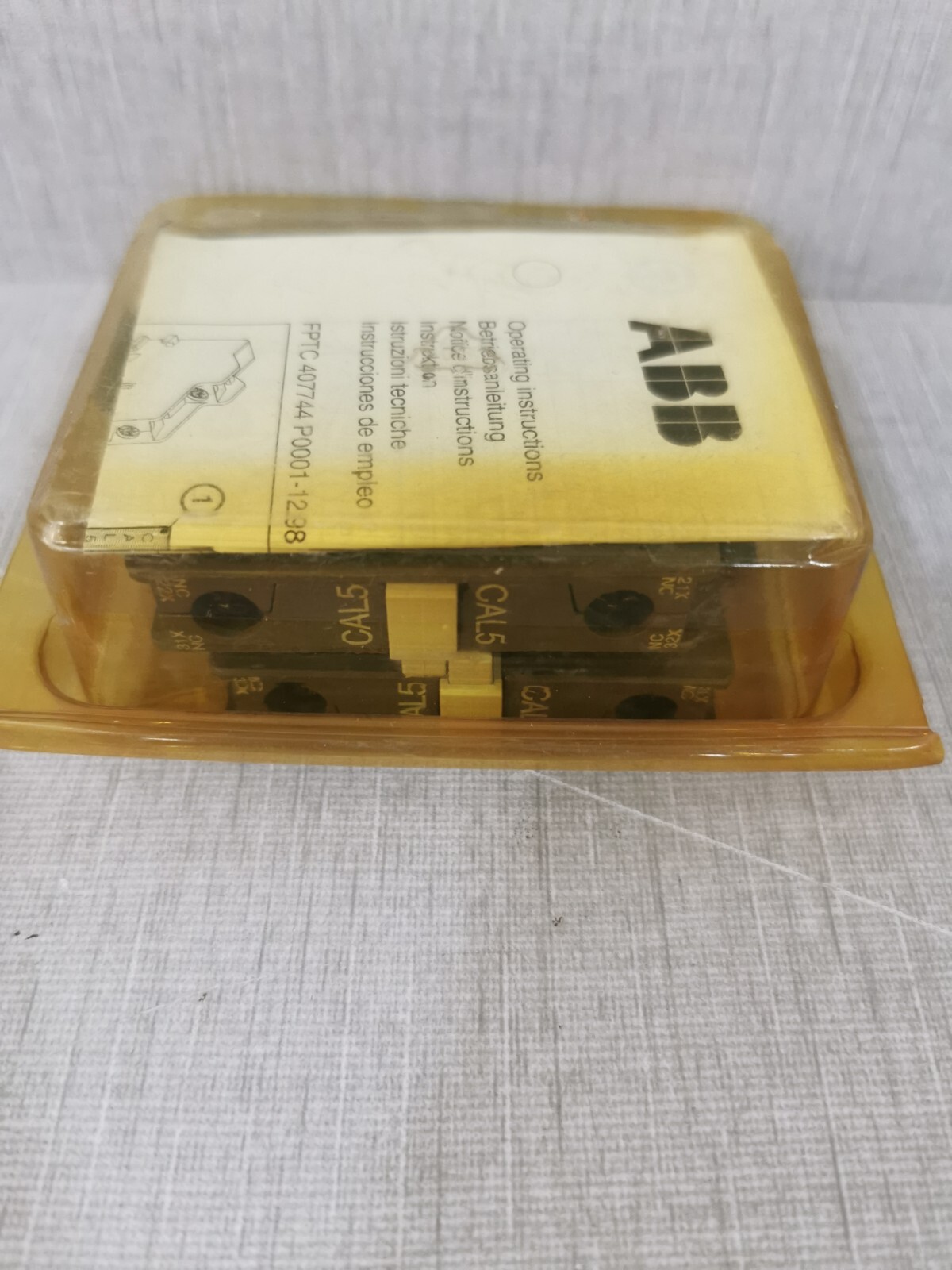 ABB 1SBN010020R1011 ABB CAL5-11 1SBN010020R1011 AUXILIARY CONTACT BLOCK 4