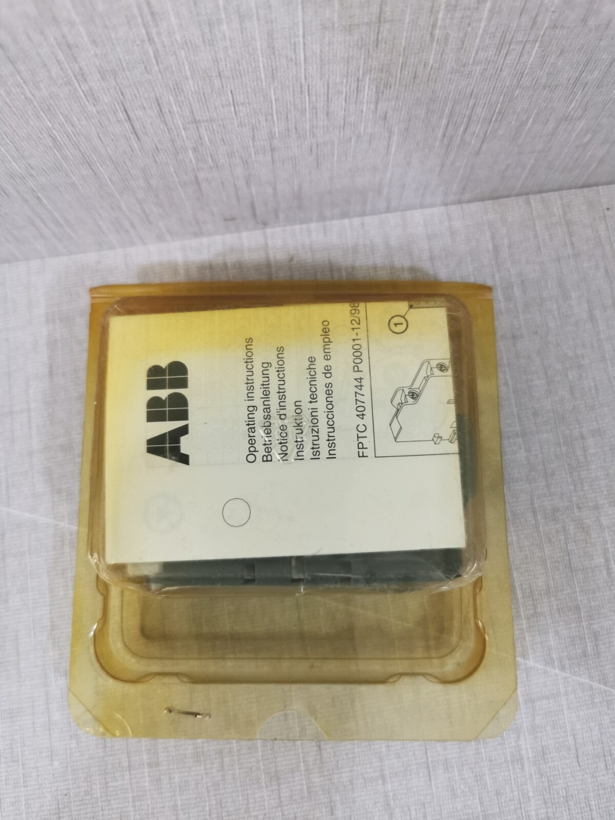 ABB 1SBN010020R1011 ABB CAL5-11 1SBN010020R1011 AUXILIARY CONTACT BLOCK 9