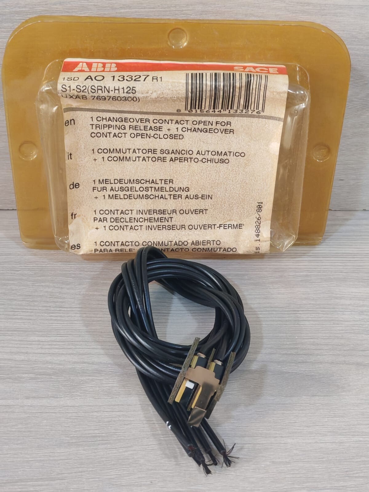 ABB 1SD AO 13327 R1 ABB 1SD AO 13327 R1 ALARM SWITCHER OFF-ON 2
