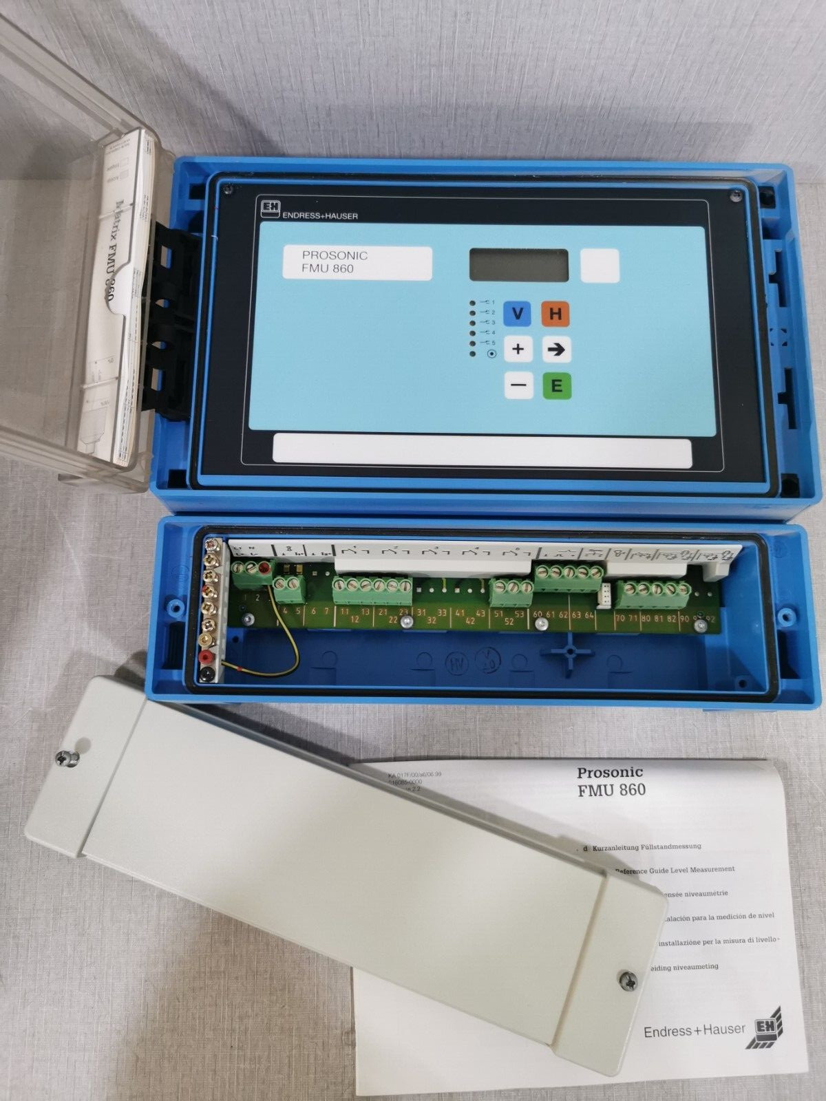Endress+Hauser FMU860-R1A1A1 ENDRESS+HAUSER PROSONIC FMU 860 / FMU860-R1A1A1 2