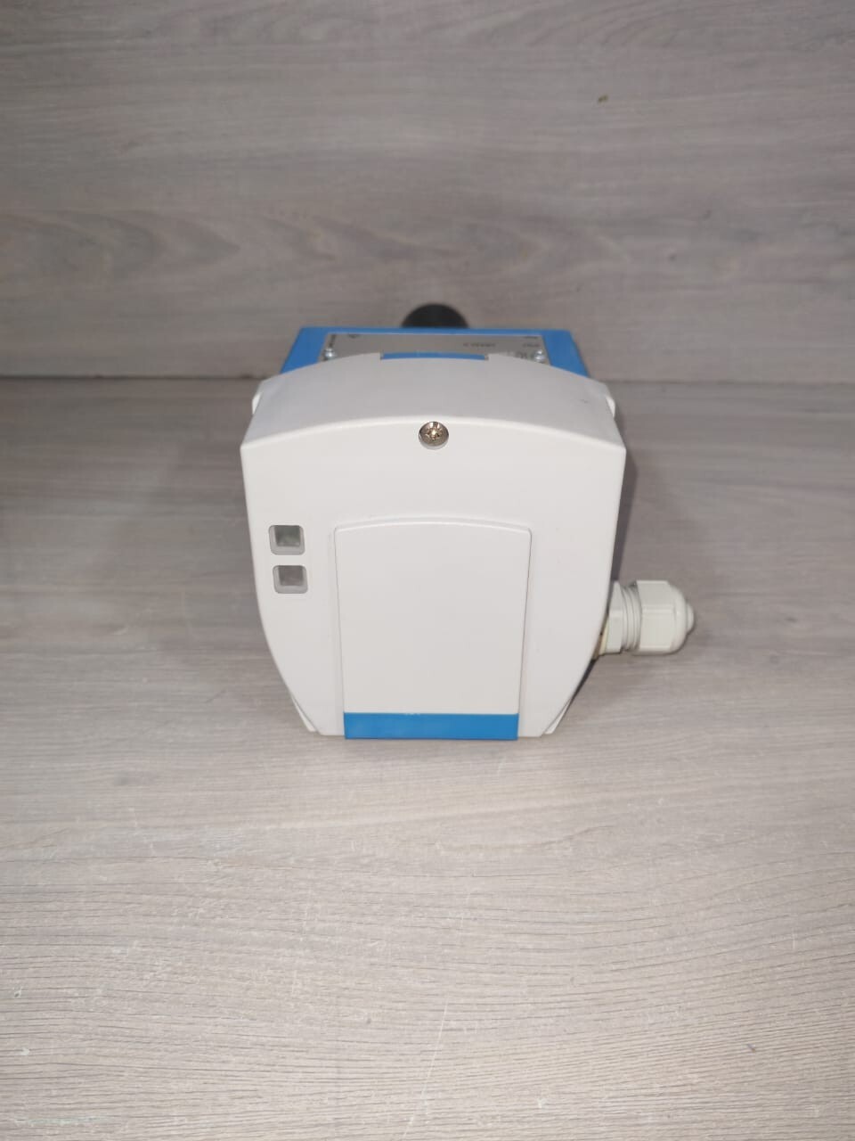 Endress+Hauser FMU230E-AA32 ENDRESS+HAUSER PROSONIC T FMU230E-AA32 TRANSMITTER 2