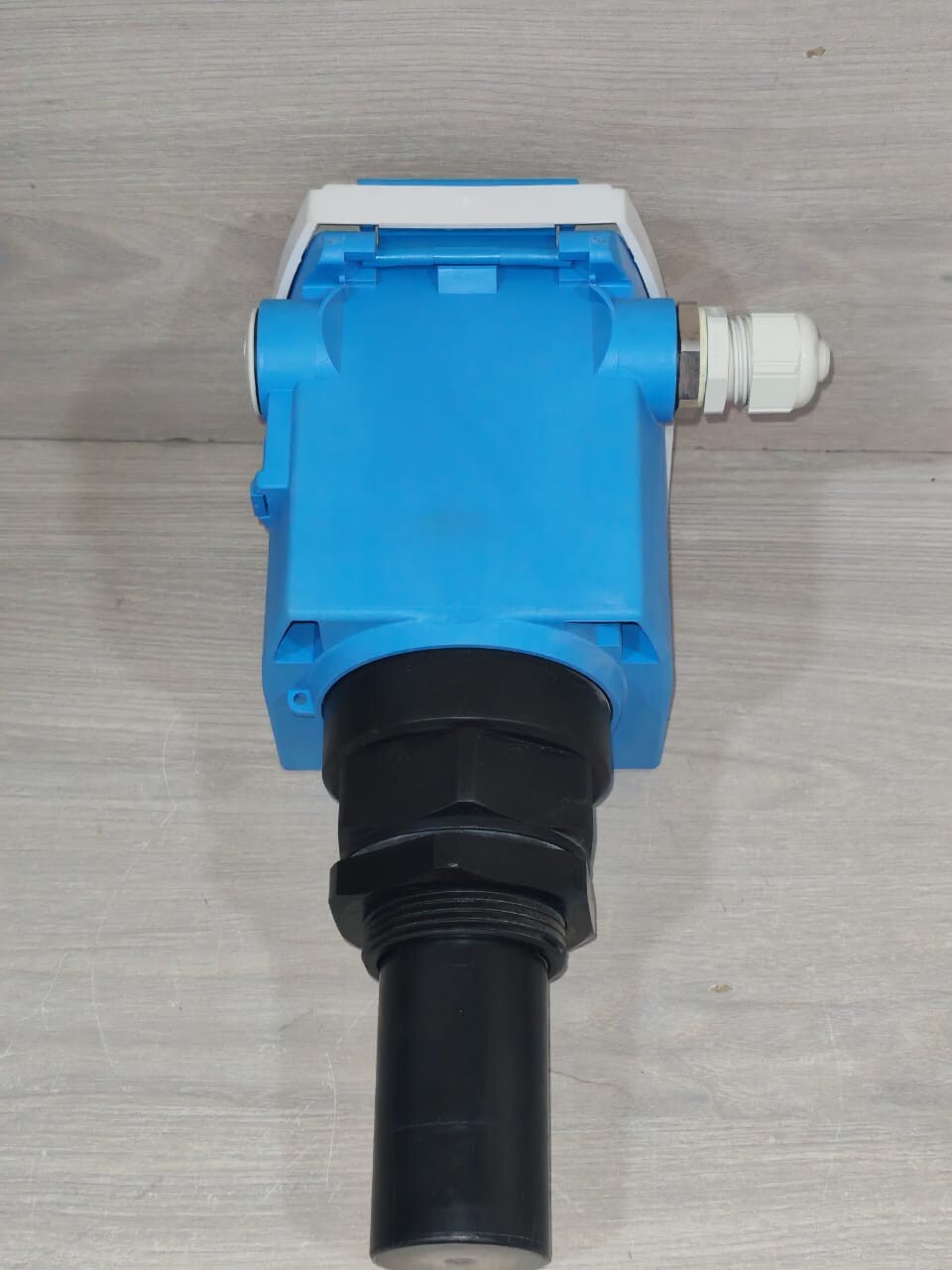 Endress+Hauser FMU230E-AA32 ENDRESS+HAUSER PROSONIC T FMU230E-AA32 TRANSMITTER 9