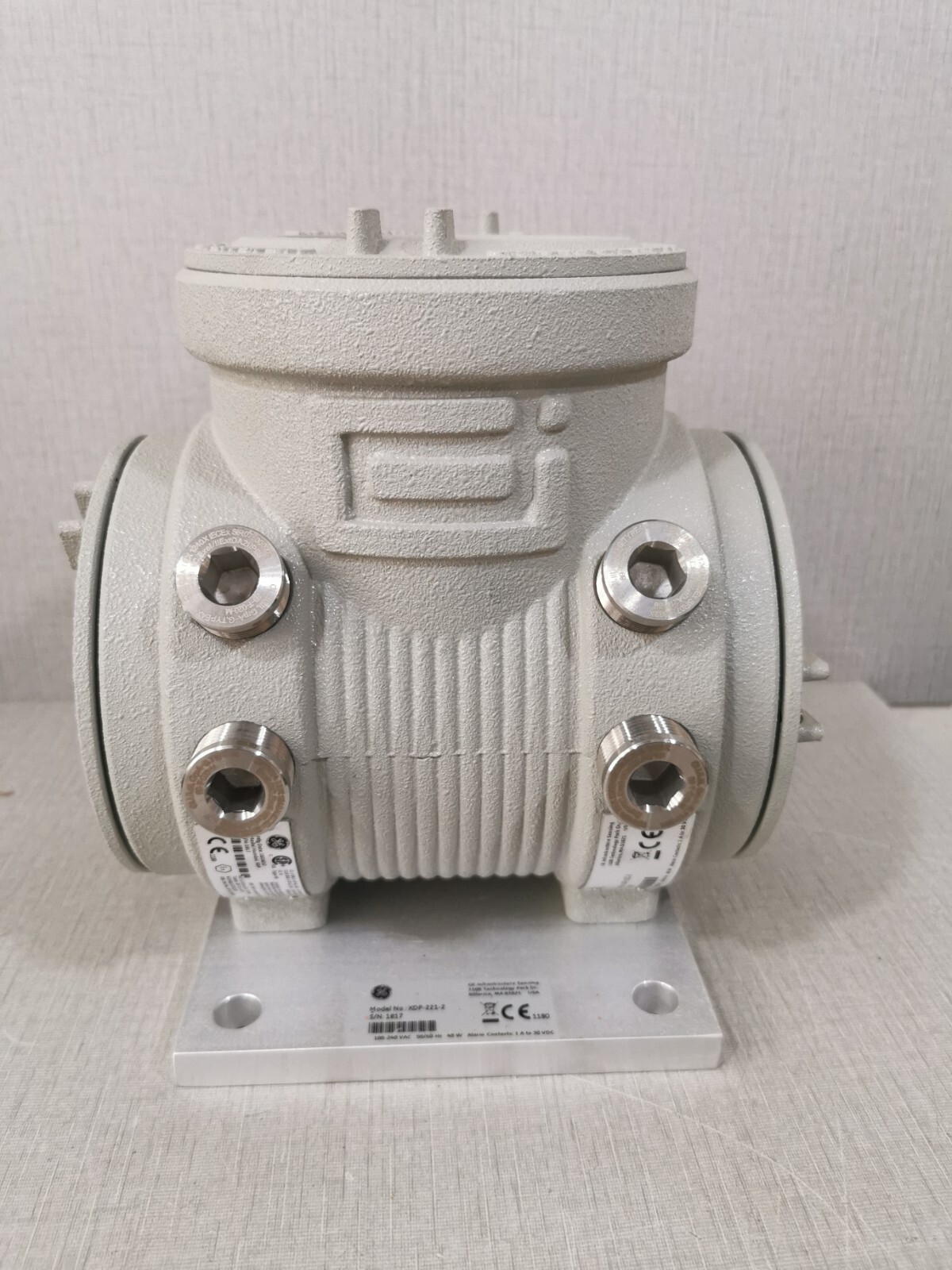 GE XDP-221-2 GE Fanuc XDP-221-2 Display for Thermal Conductivity Transmitter 4