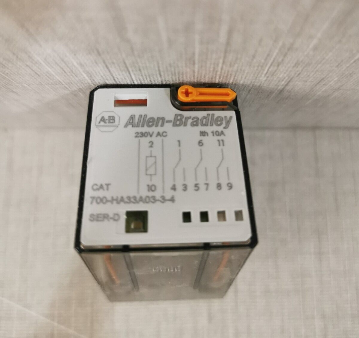 Rockwell Automation HA33A03-3-4 Allen Bradley 700-HA33A03-3-4 SER.D RELAY 2