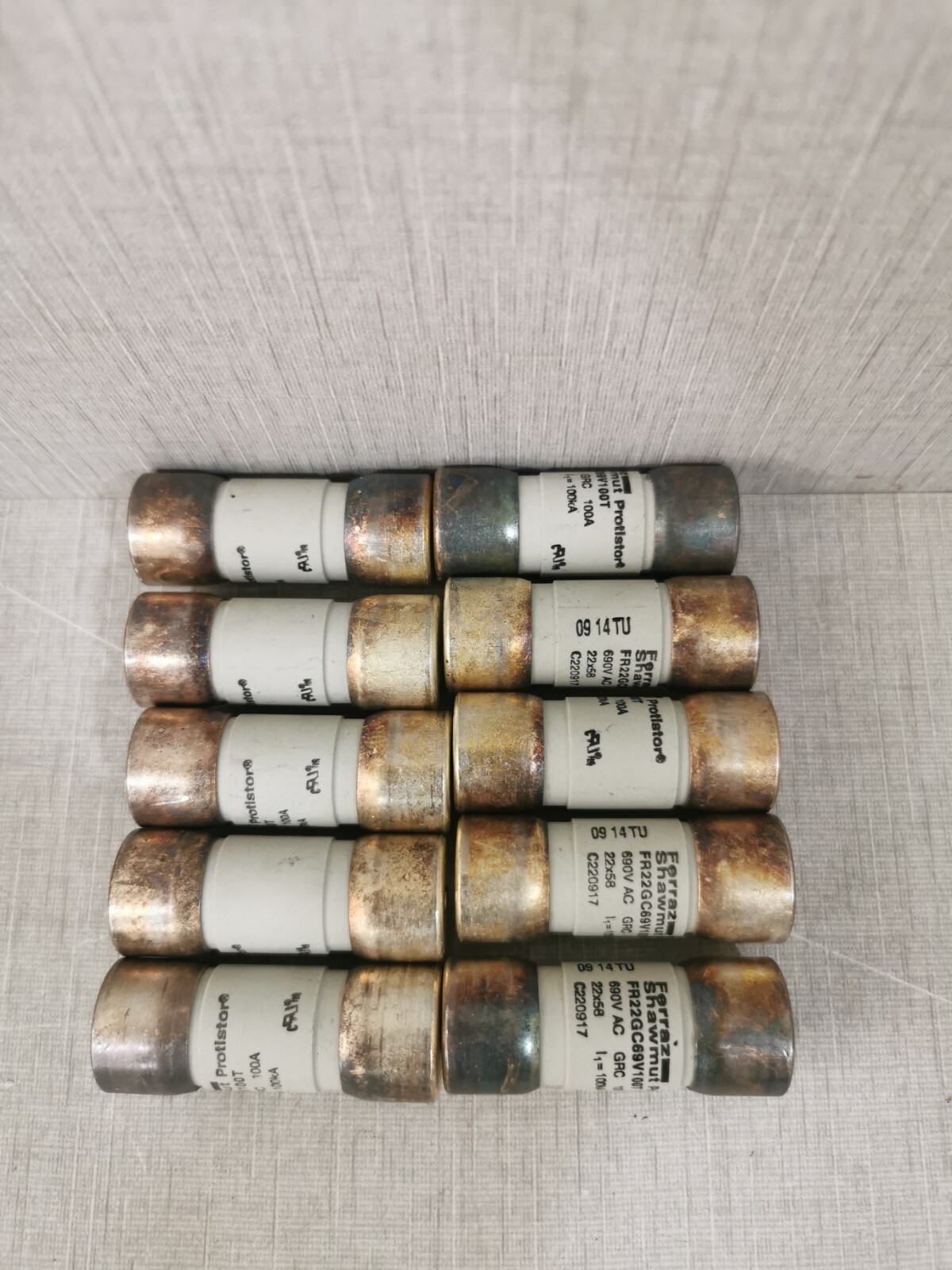 Ferraz Shawmut Protistor FR22GC69V100T Fuse( 1box=10pcs)