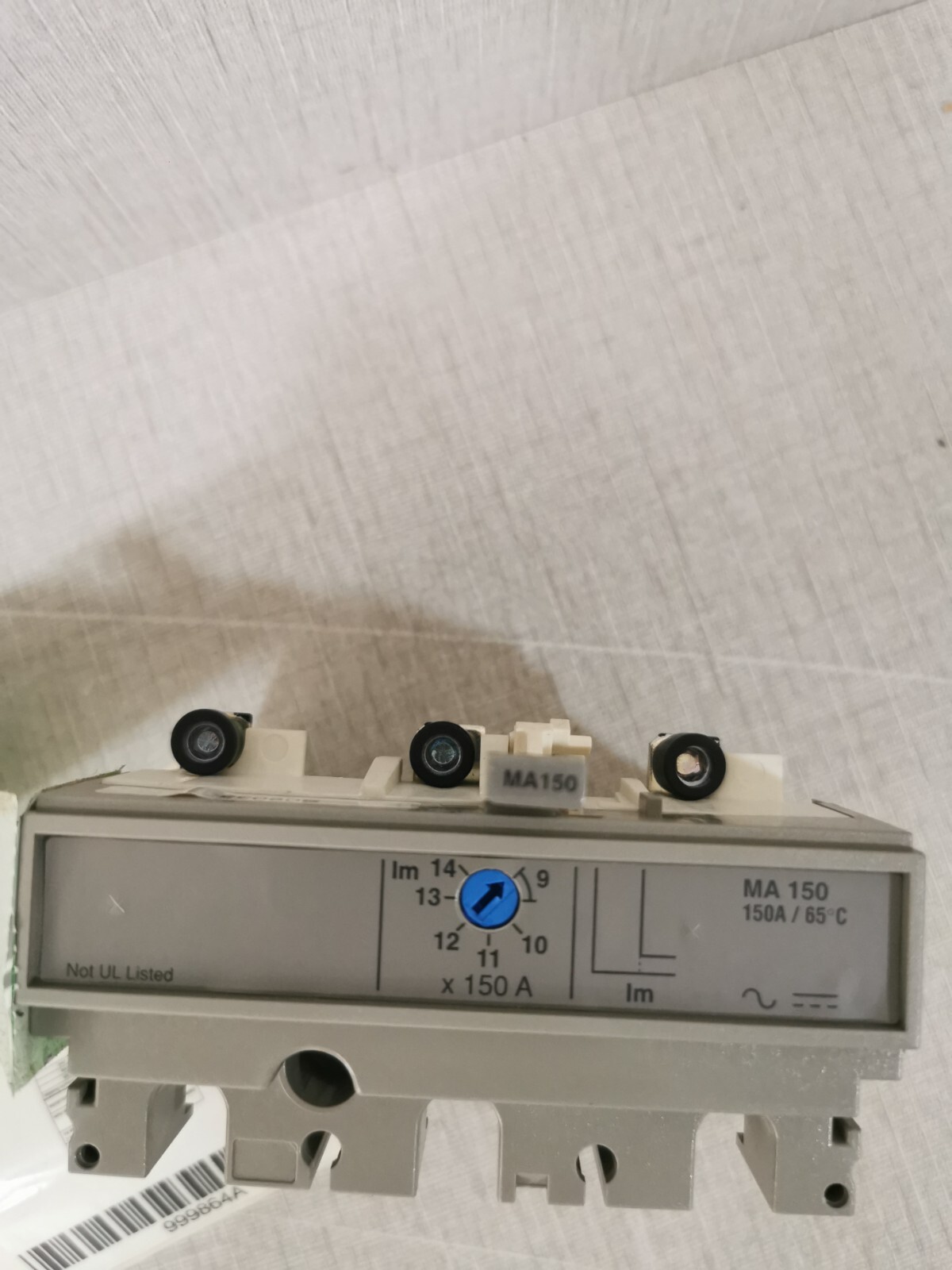 Merlin Gerin 30500 MERLIN GERIN COMPACT NS MA 150 30500 3