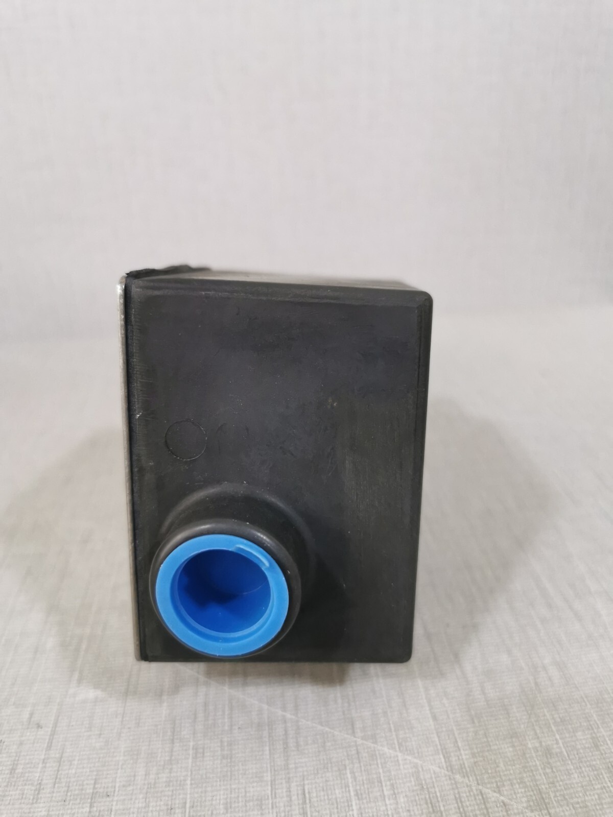 Barksdale E1H-H250-Q13 Barksdale E1H-H250-Q13 ECON-O-TROL PRESSURE ACTUATED SWITCH 9