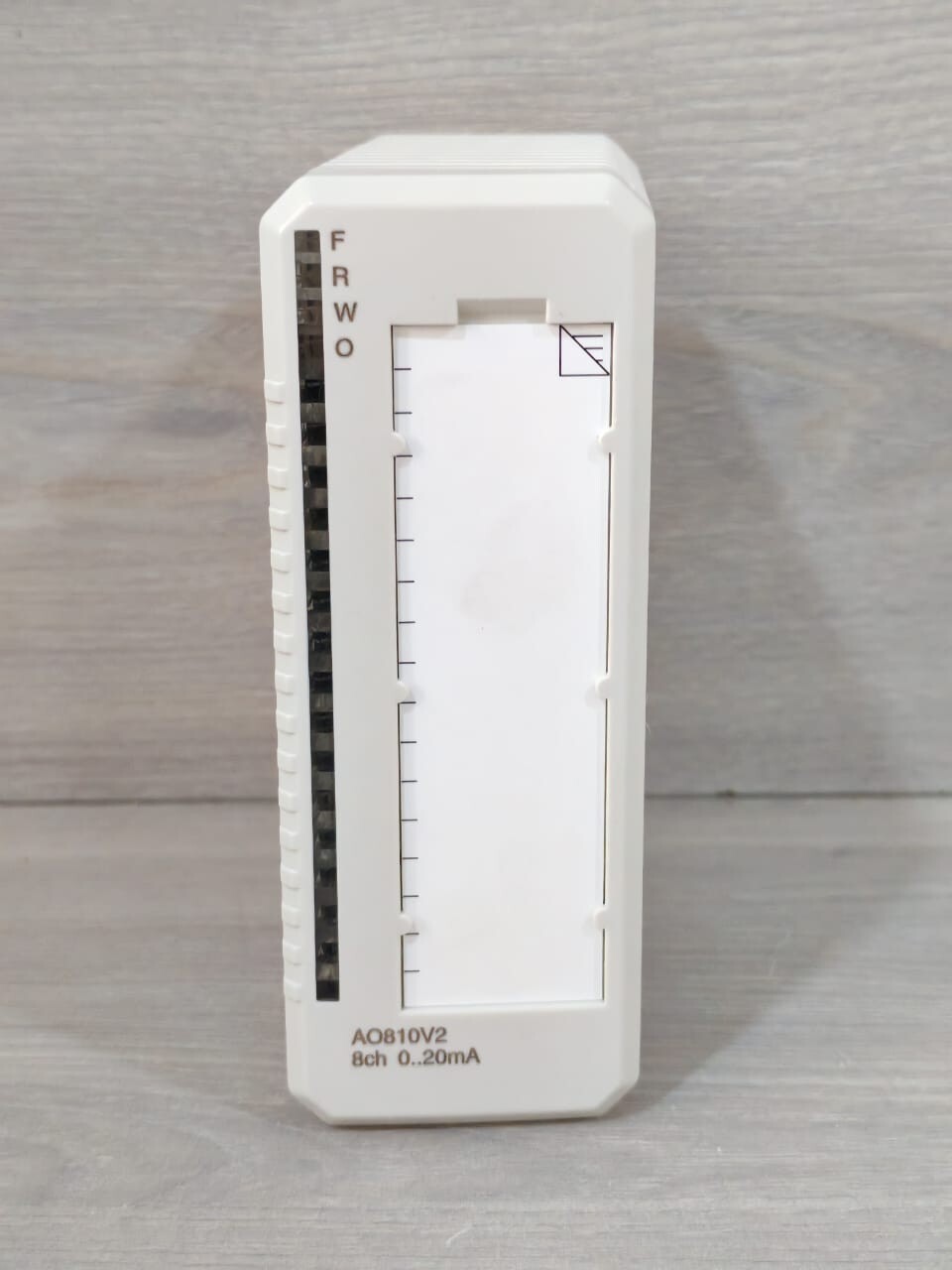 ABB 3BSE038415R1 ABB AO810V2 3BSE038415R1 OUTPUT MODULE 8CH 0-20mA 2