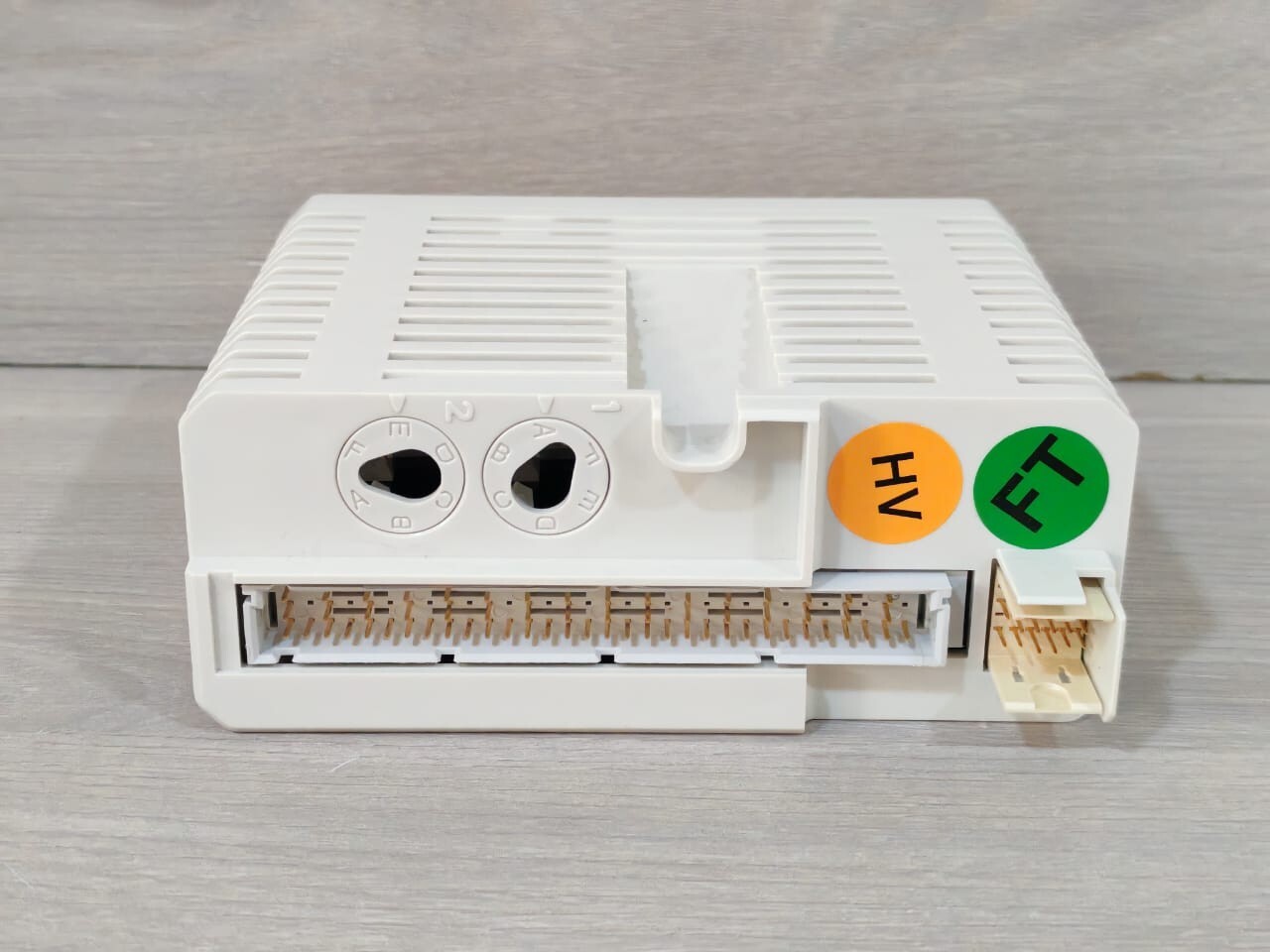 ABB 3BSE038415R1 ABB AO810V2 3BSE038415R1 OUTPUT MODULE 8CH 0-20mA 6