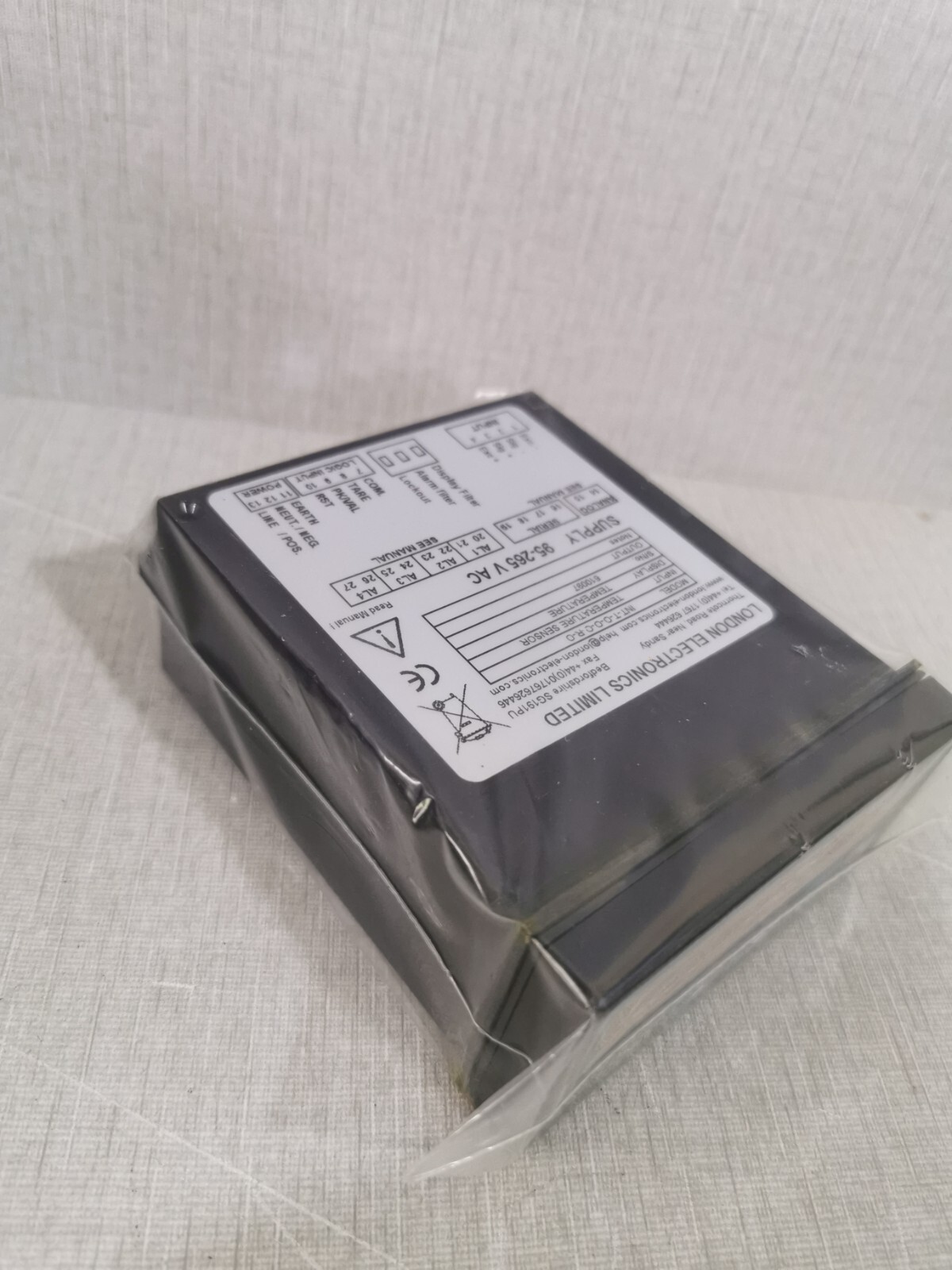 London Electronics INT-T-O-O-O-R-O London Electronics INT-T-O-O-O-R-O Temperature Sensor 7
