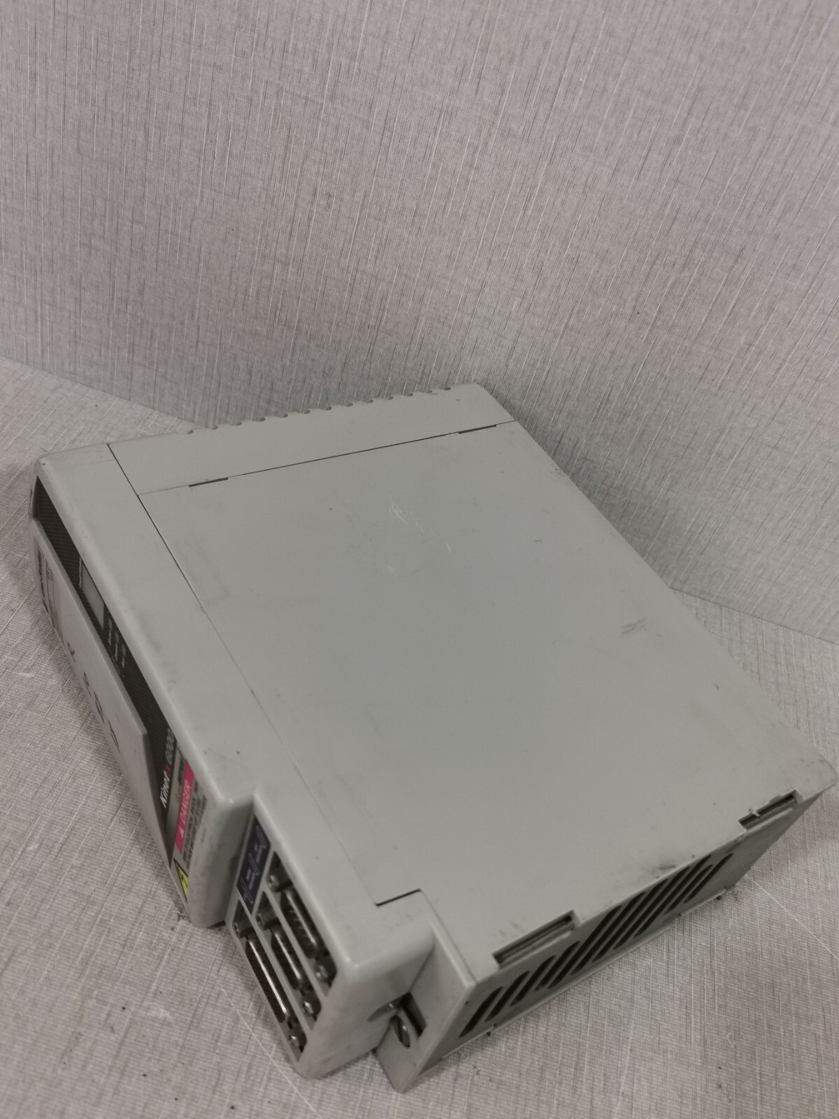 Allen-Bradley 2094-AMP5-S Allen Bradley 2094-AMP5-S SER C AXIS Module 5