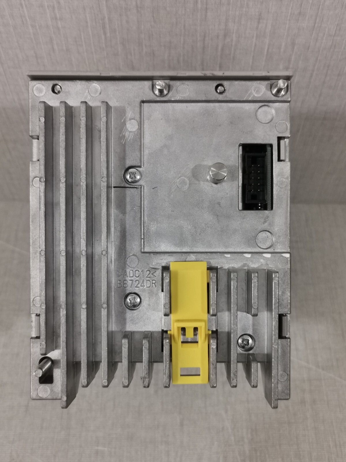 Yokogawa MW100 YOKOGAWA MW100 DATA ACQUISITION UNIT MW100-E-1Q SS3 8