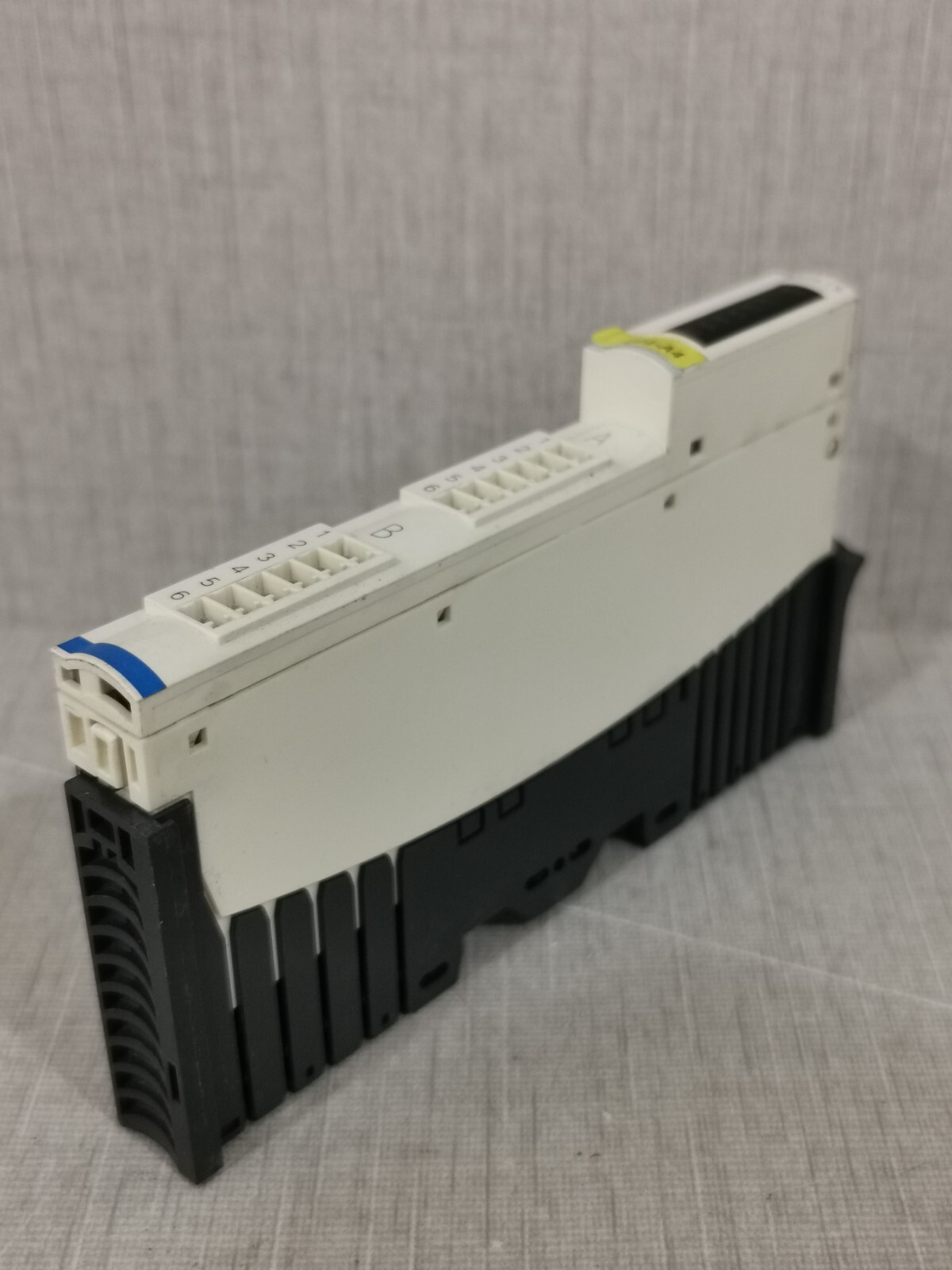 Schneider Electric XBA-1000 TELEMECANIQUE ADVANTYS BY SCHNEIDER STBDDI3615 W/ TELEMECANIQUE STB XBA 1000 7