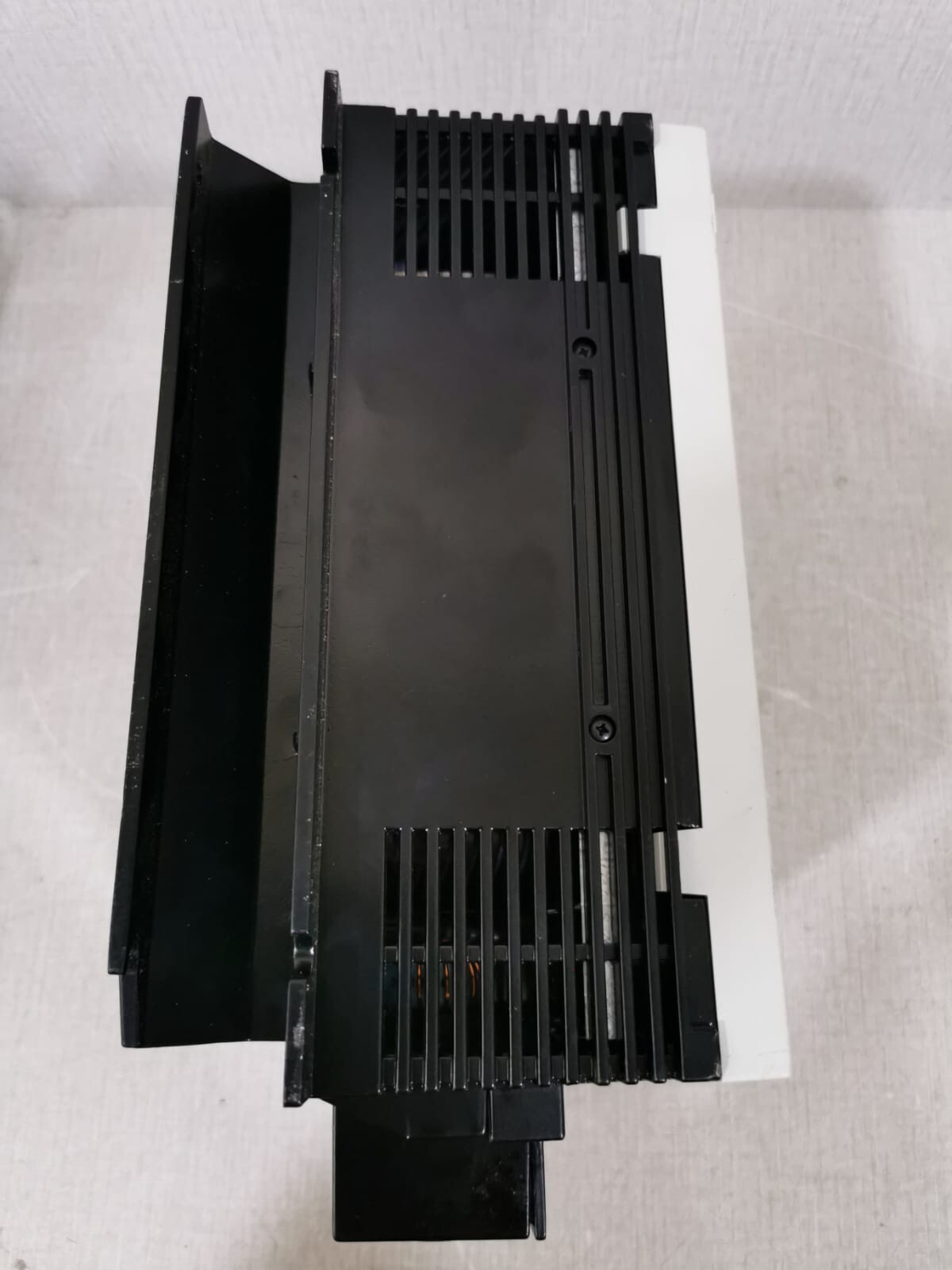 Siemens SIMOVERT P 6SE2101-1AA01 SIEMENS SIMOVERT P 6SE2101-1AA01 MOTOR DRIVE 220/240V 4