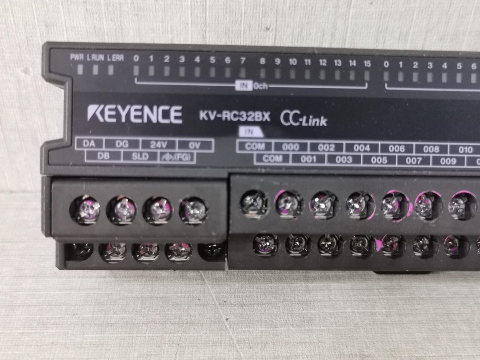 KEYENCE KV-RC16BX CC-Link KEYENCE KV-RC16BX CC-Link INPUT MODULE 12-24VDC 2