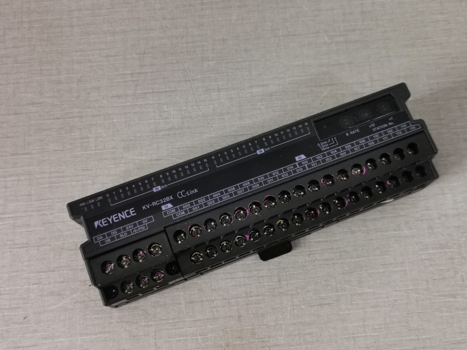KEYENCE KV-RC16BX CC-Link KEYENCE KV-RC16BX CC-Link INPUT MODULE 12-24VDC 3