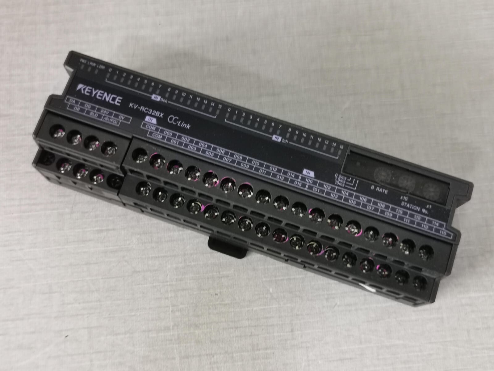 KEYENCE KV-RC16BX CC-Link KEYENCE KV-RC16BX CC-Link INPUT MODULE 12-24VDC 4