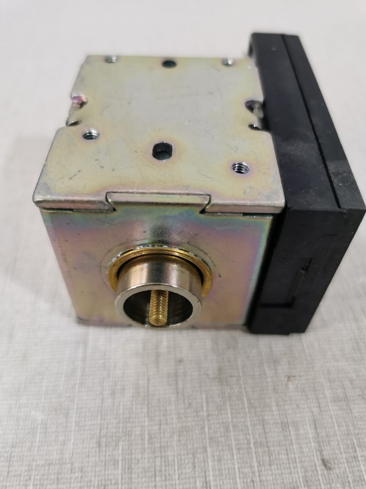 ABB YU-1SDA038311R1 ABB YU-1SDA038311R1 SHUNT UNDERVOLTAGE RELEASE FOR LOW VOLTAGE BREAKER SACE 4