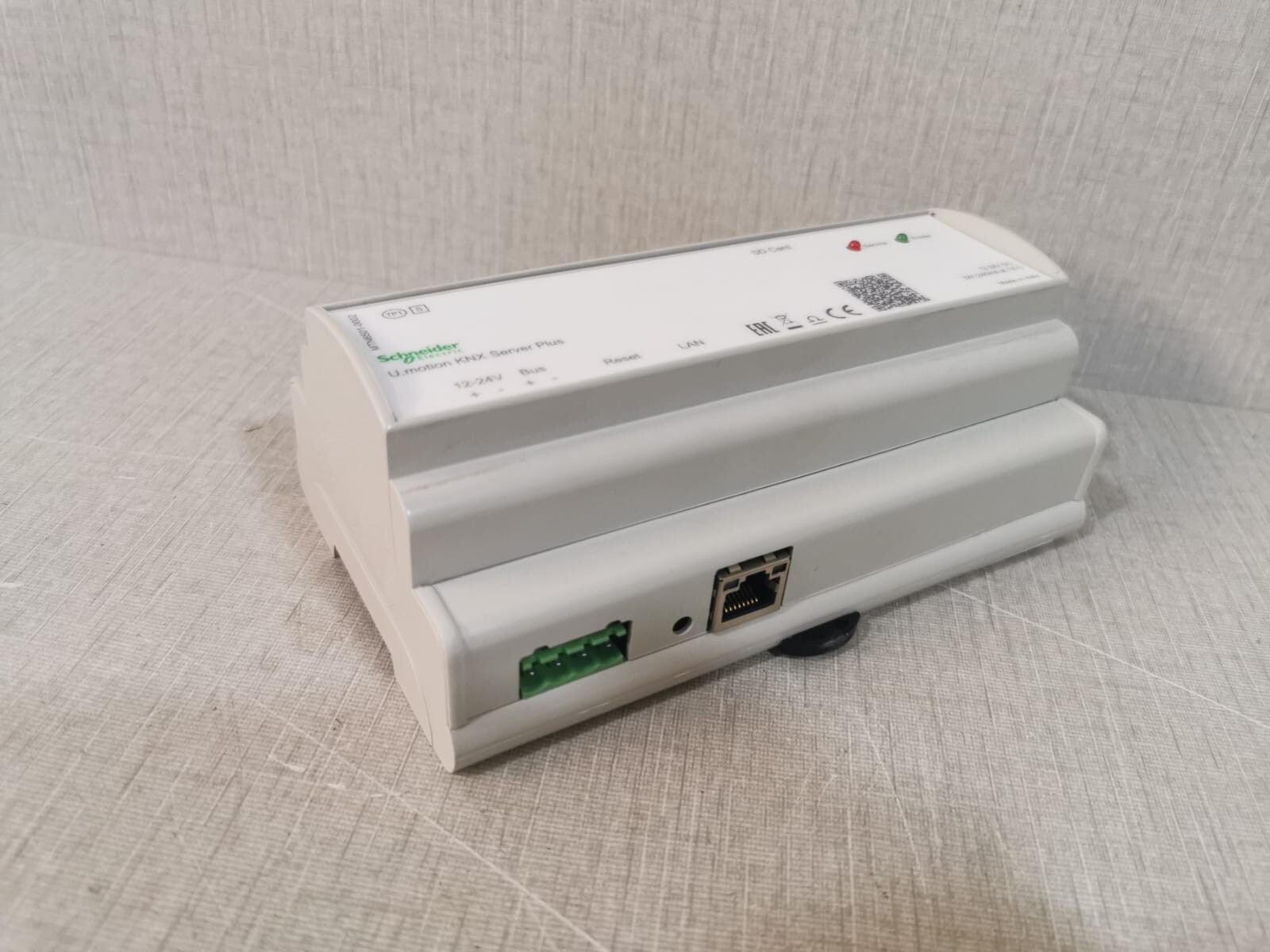 Schneider Electric MTN6501-0002 Schneider Electric MTN6501-0002 U.motion KNX Server Plus 2