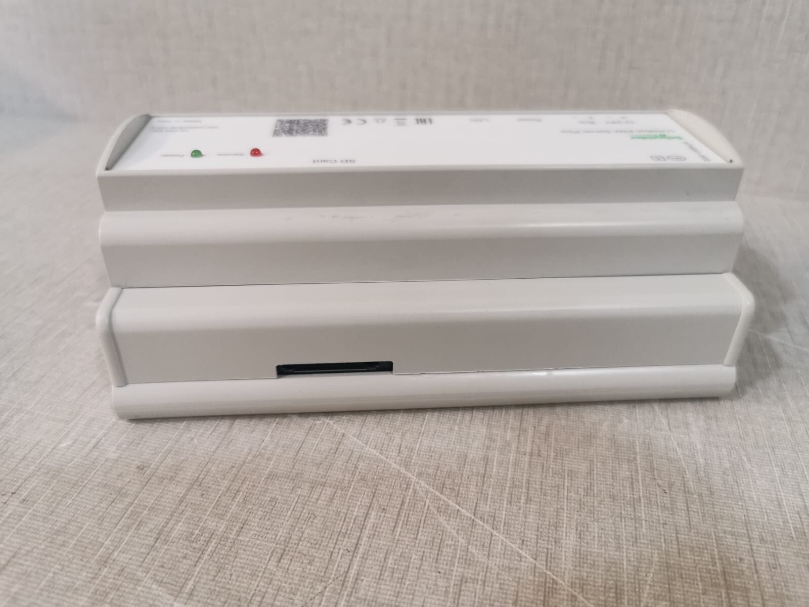 Schneider Electric MTN6501-0002 Schneider Electric MTN6501-0002 U.motion KNX Server Plus 7