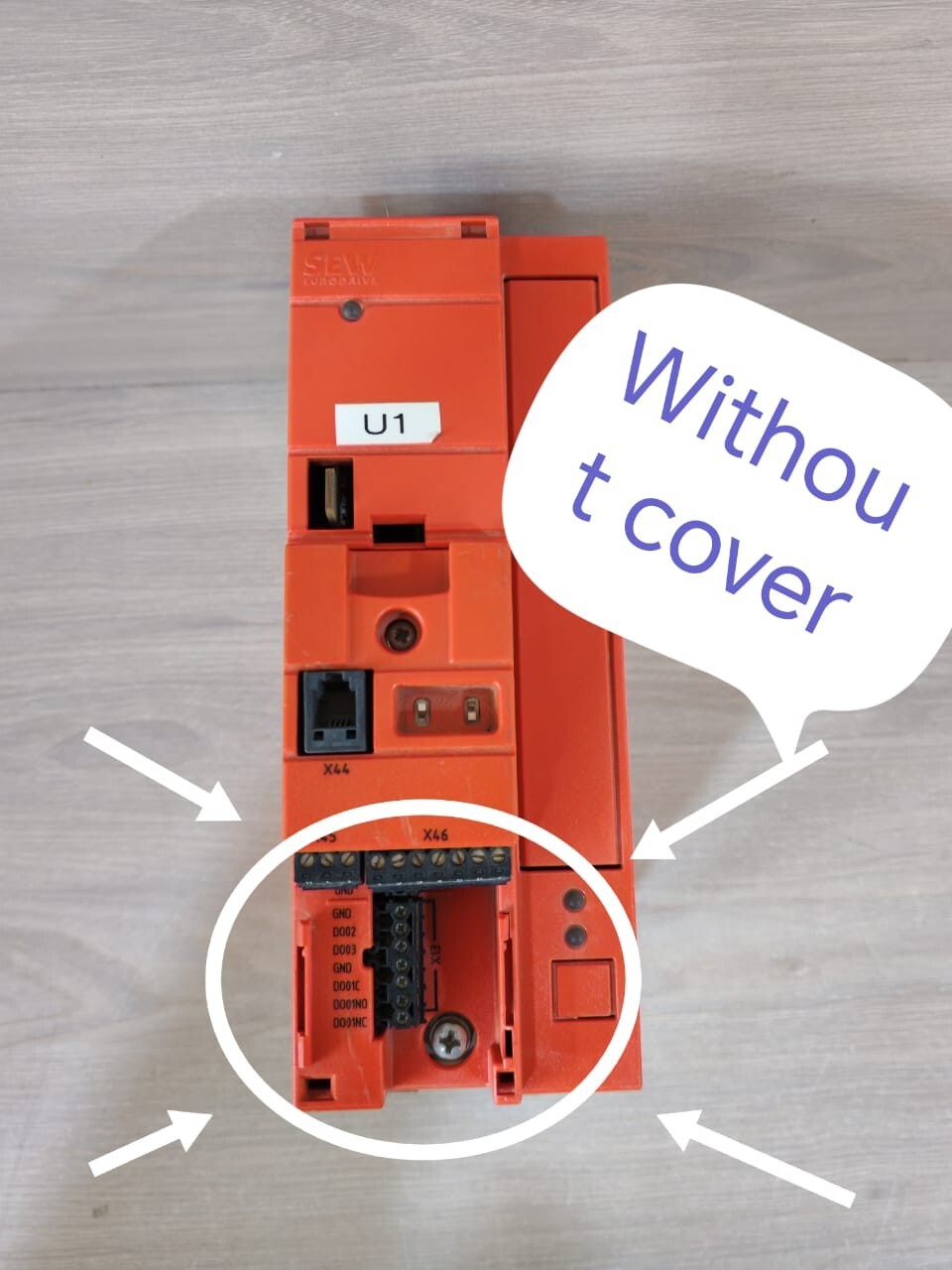 SEW Eurodrive MCO7B0008-5A3-4-00 Sew Eurodrive MCO7B0008-5A3-4-00 MOVITRAC B FREQUENCY INVERTER 2
