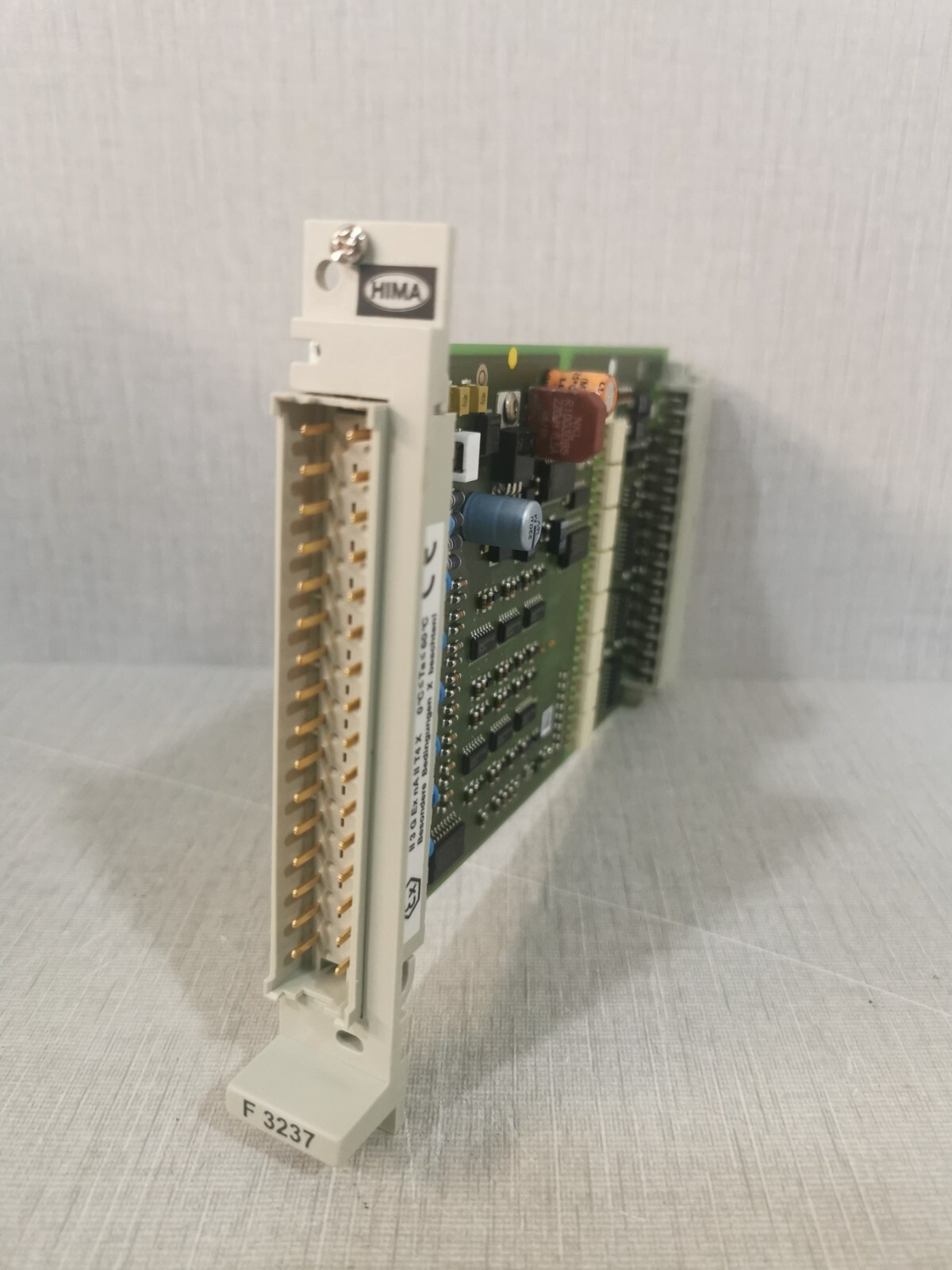 HIMA F-3237 HIMA F 3237 INPUT MODULE 984323702 REV.04 - W/O ORIGINAL BOX 2