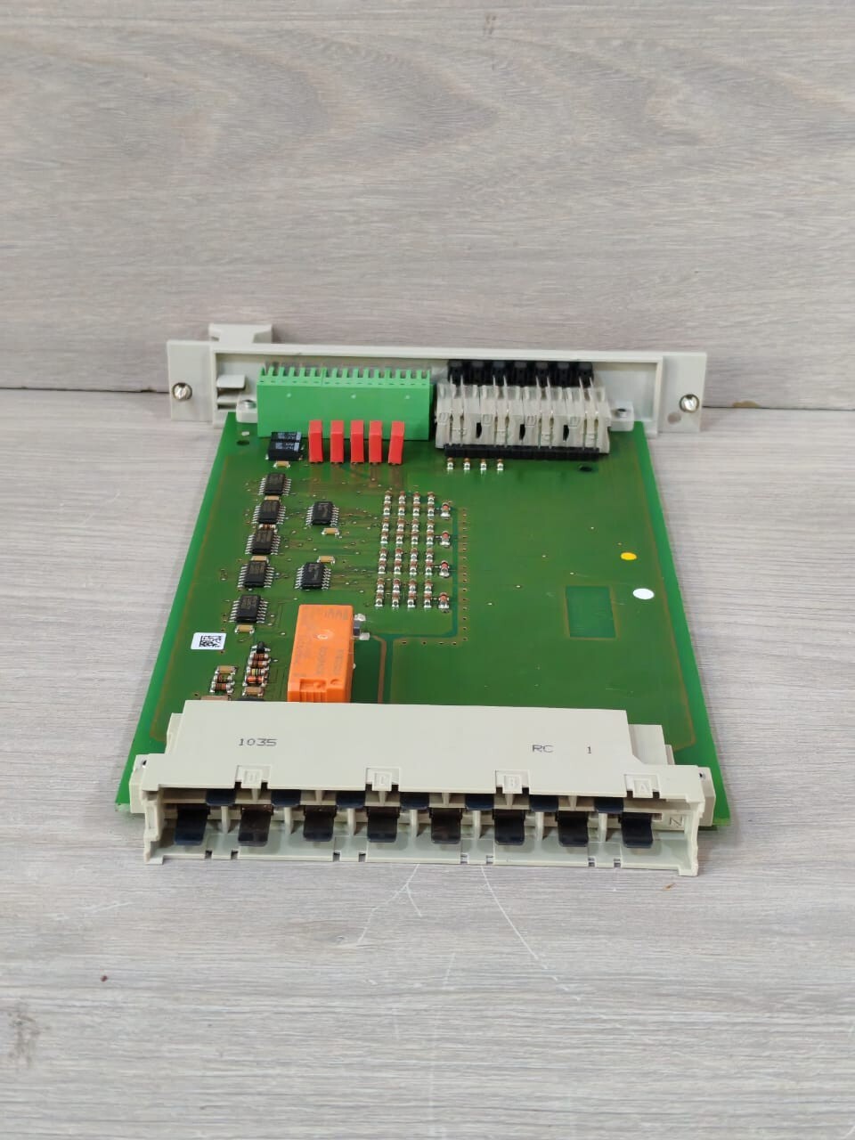 HIMA 98 4713302 REV 01 HIMA F 7133 98 4713302 REV 01 POWER SUPPLY ACCESSORIES 9