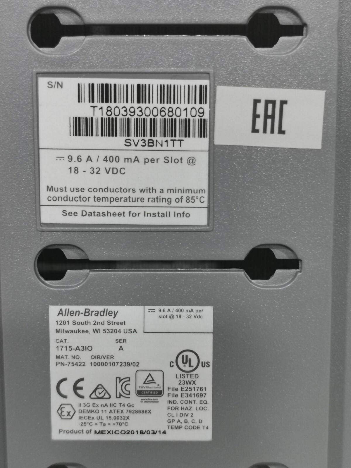 Allen-Bradley 1715-A3IO Allen-Bradley 1715-A3IO Redudant Input/Output Base Unit 2