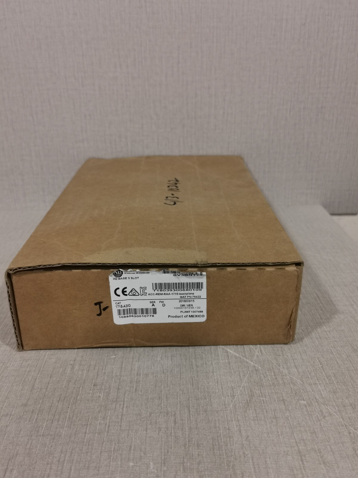 Allen-Bradley 1715-A3IO Allen-Bradley 1715-A3IO Redudant Input/Output Base Unit 5