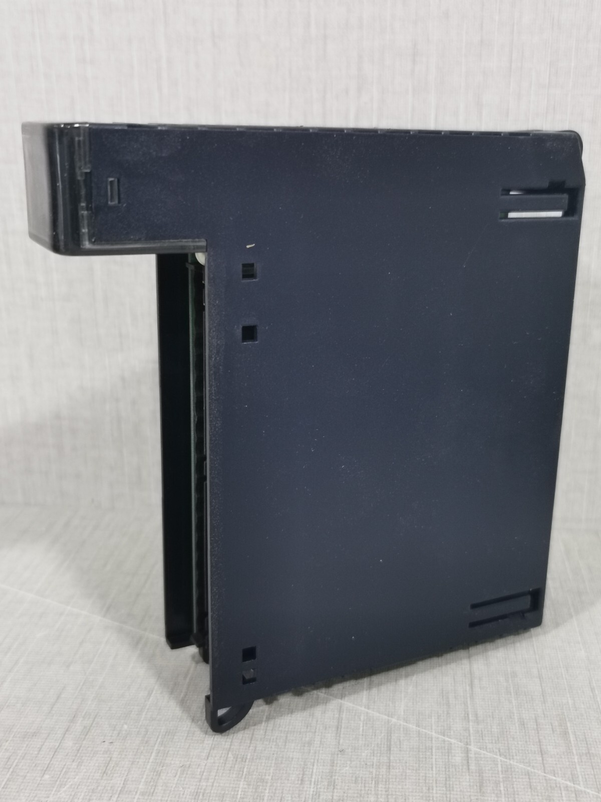 GE IC695ALG106-BA GE FANUC IC695ALG106-BA RX3i 6 CHANNEL ISOLATED ANALOG INPUT MODULE 2