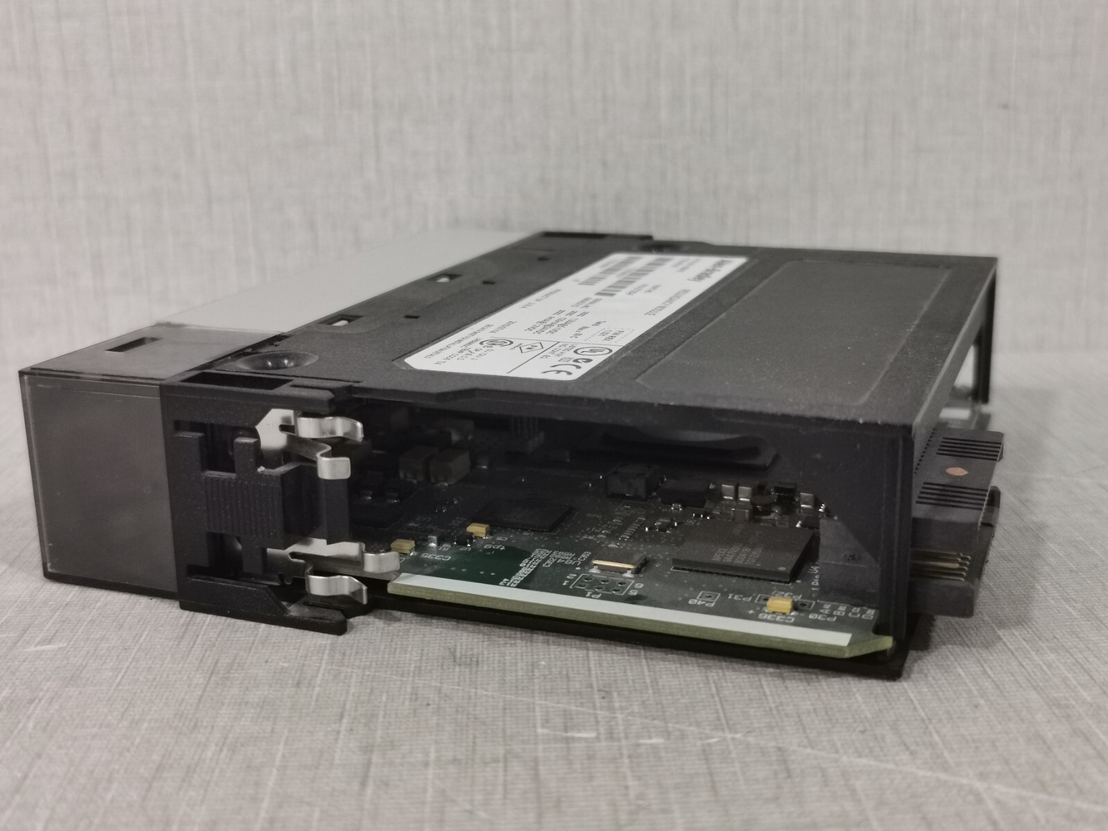 Allen-Bradley PN-27354 F/W REV 1.021 Allen Bradley 1756-RM/A Redundancy Module PN-27354 F/W REV 1.021 6