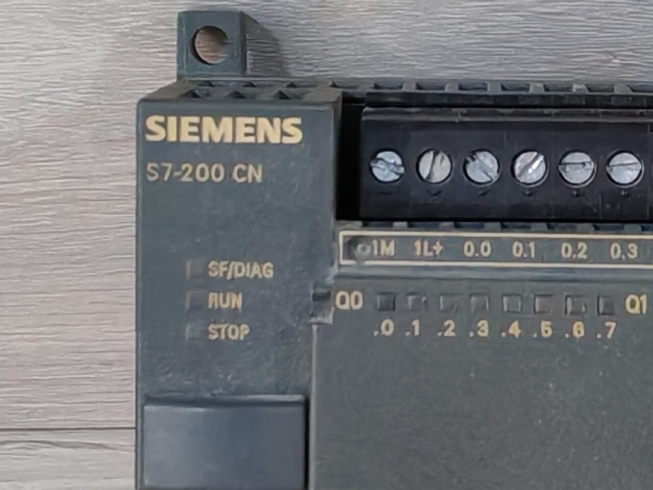 Siemens 6ES7 214-1 AD23-OXB8 SIEMENS 6ES7 214-1 AD23-OXB8 Module 3