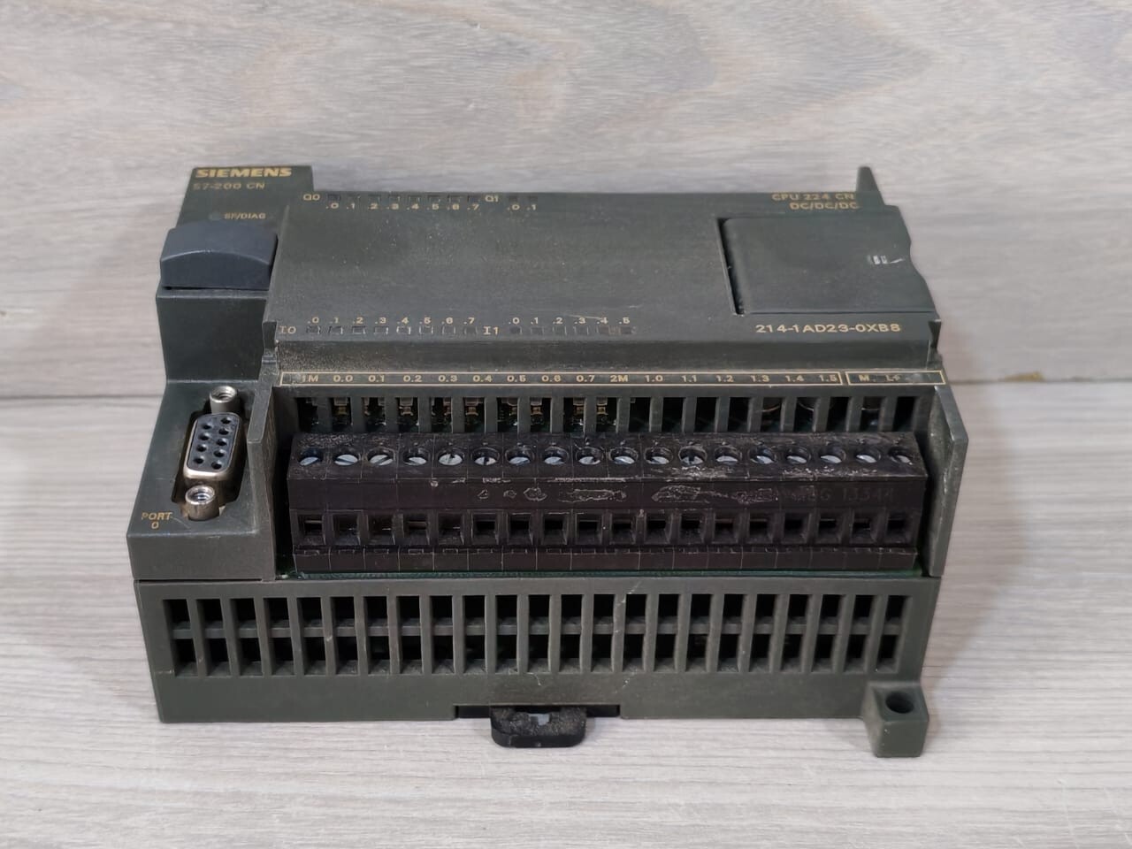 Siemens 6ES7 214-1 AD23-OXB8 SIEMENS 6ES7 214-1 AD23-OXB8 Module 6