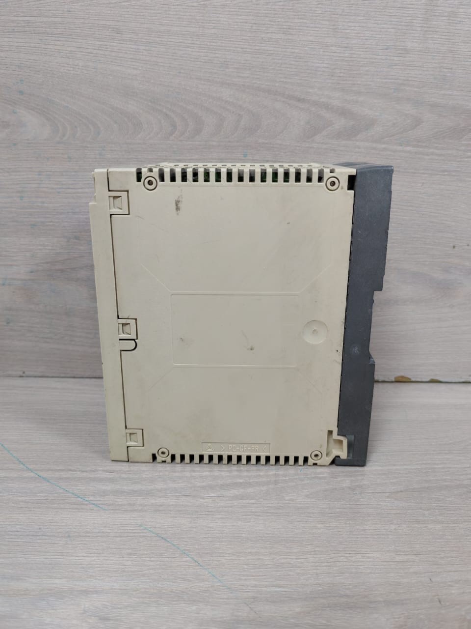 Schneider Electric TSXETW320G1S1 Schneider Electric TELEMECANIQUE W320-E TSXETW320G1S1 REMOTE MANAGEMENT 8