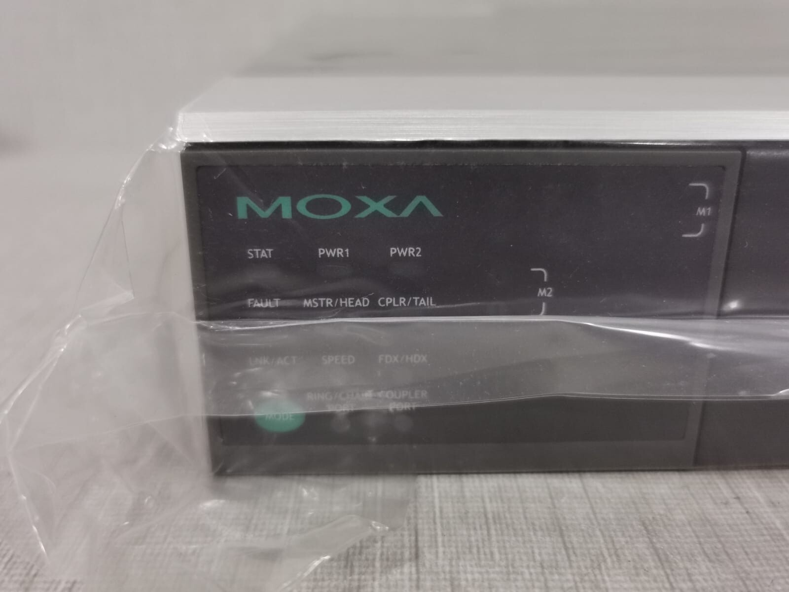 Moxa PT-7710-F-LV MOXA PT-7710-F-LV REV.1.2.1 MODULAR SWITCH 2