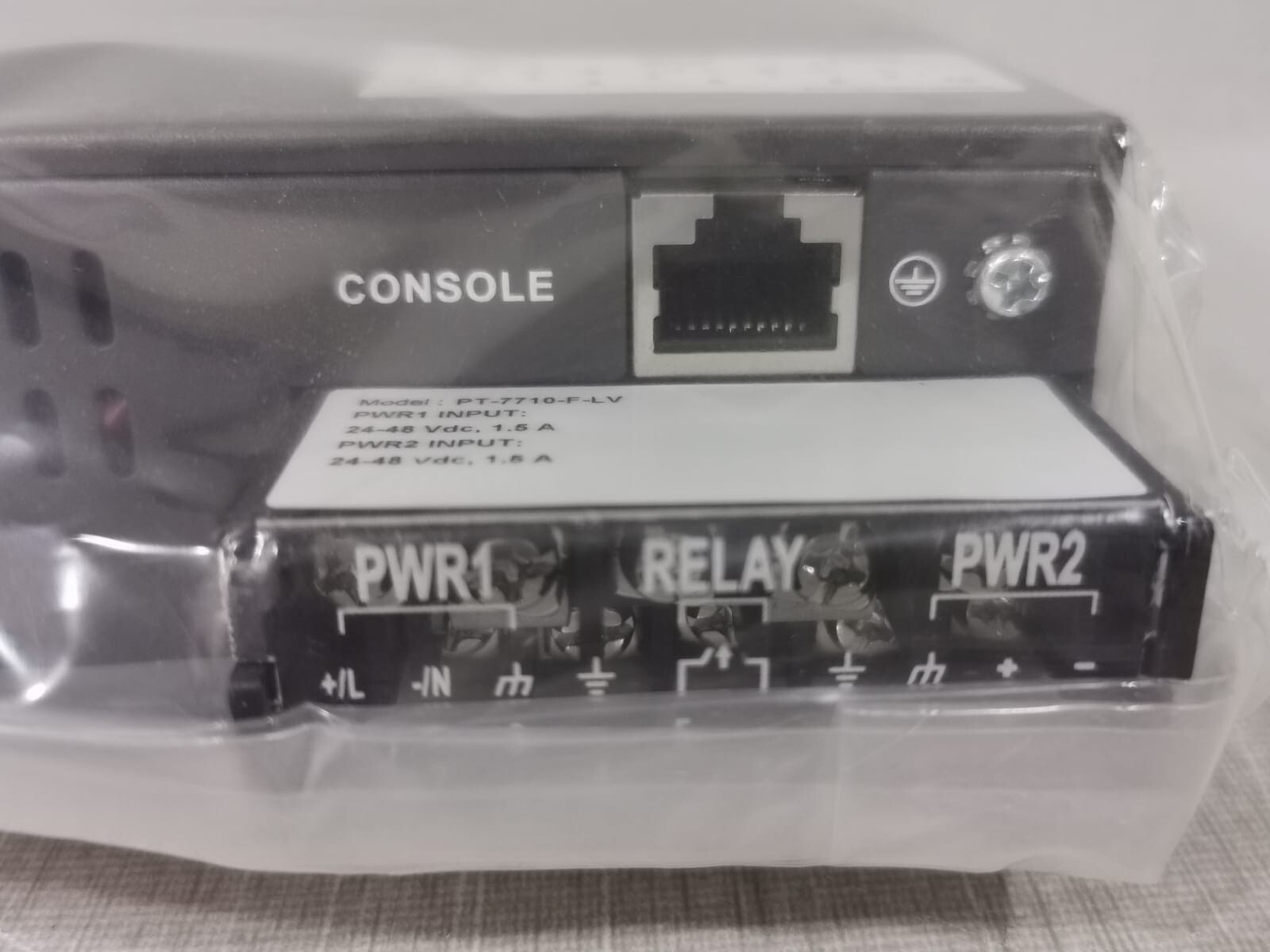 Moxa PT-7710-F-LV MOXA PT-7710-F-LV REV.1.2.1 MODULAR SWITCH 3