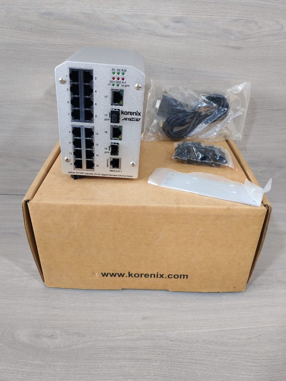 KORENIX JETNET 5018G-W COMPACT ETHERNET SWITCH HW VER.1.2