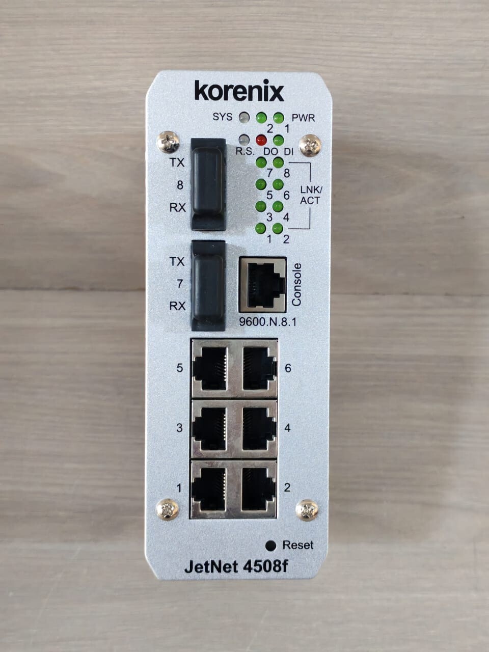 Korenix 4508f-SW V2 HW/VER.1.0 Korenix JetNet 4508f-SW V2 HW/VER.1.0 ETHERNET RAIL SWITCH -WITHOUT CABLE 3