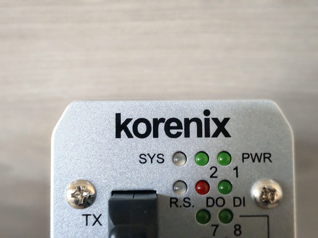 Korenix 4508f-SW V2 HW/VER.1.0 Korenix JetNet 4508f-SW V2 HW/VER.1.0 ETHERNET RAIL SWITCH -WITHOUT CABLE 4
