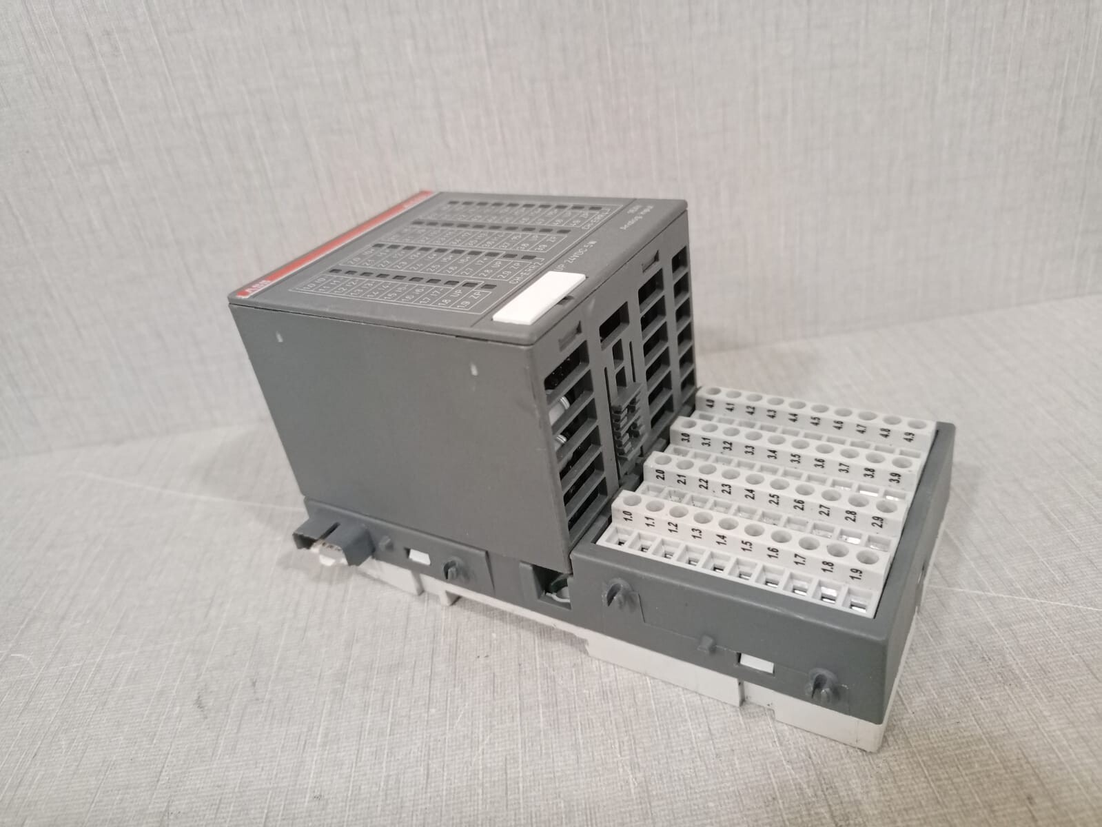 ABB 1SAP250300R0001 ABB AI523 Analog Input Module 1SAP250300R0001 3