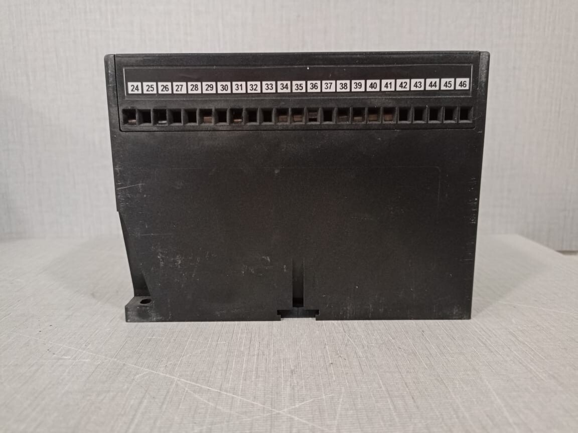 DEIF 700172.30 DEIF FAS-113DG 700172.30 230VAC 400V Controller Synchronizer- W/O FRONT COVER 4
