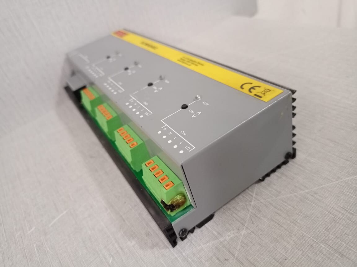 I Light SCMA0402 I Light SCMA0402 4x2.5A Adaptive Dimmer Supply 230V 10A MAX 2