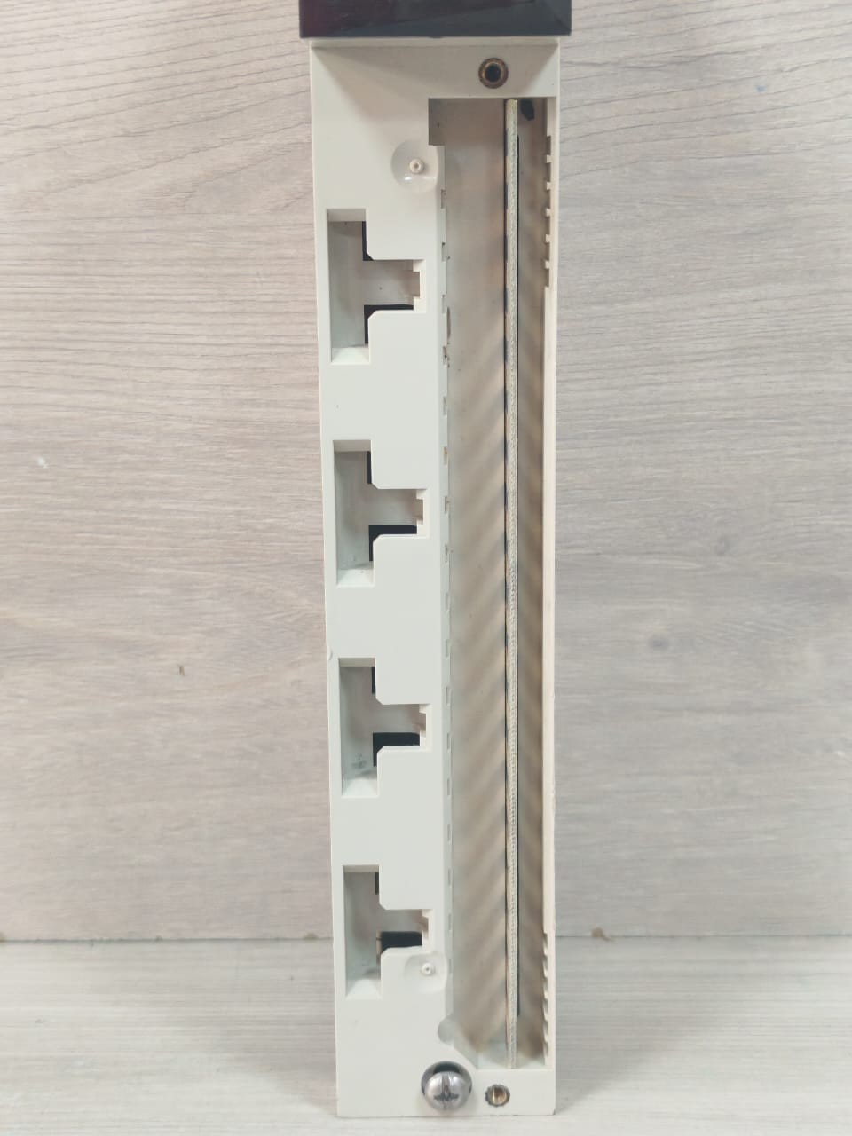 Schneider Electric DDI-353-00 Schneider Electric 140 DDI 353 00 TSX Modicon Quantum 24V - WITHOUT COVER 5