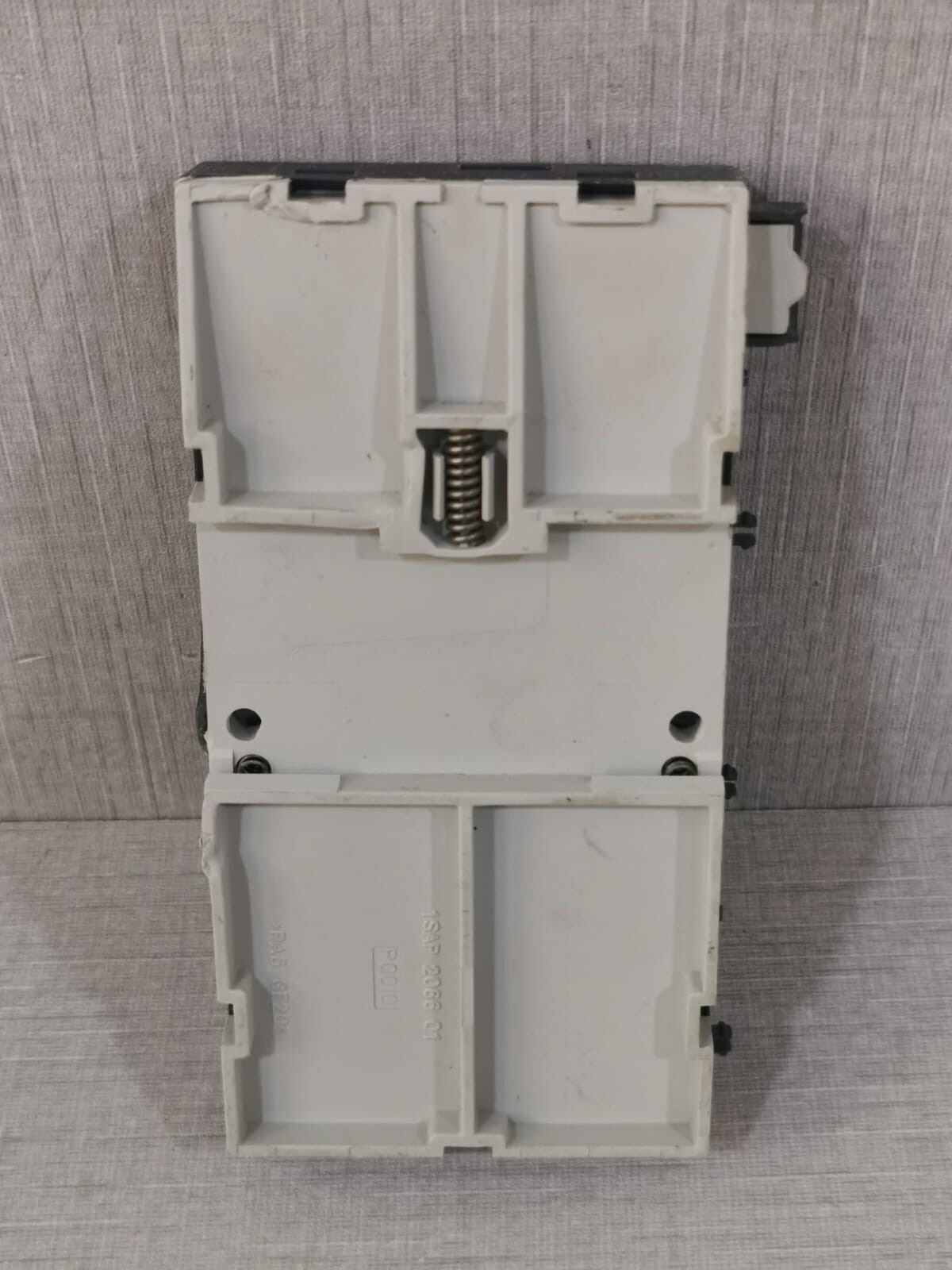 ABB 1SAP212200R0101 ABB 1SAP212200R0101 TU515 A1 + ABB TU515 B1 1SAP212200R0001 I/O TERMINAL UNIT 8
