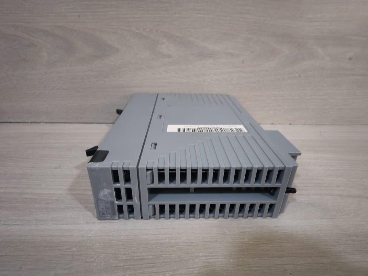 Yokogawa ADV561 YOKOGAWA ADV561 DIGITAL OUTPUT MODULE ADV561 -P50 S2 24VDC- 100MA 6