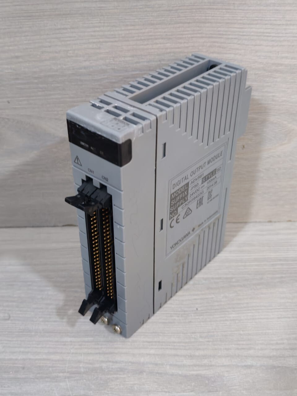 Yokogawa ADV561 YOKOGAWA ADV561 DIGITAL OUTPUT MODULE ADV561 -P50 S2 24VDC- 100MA 8