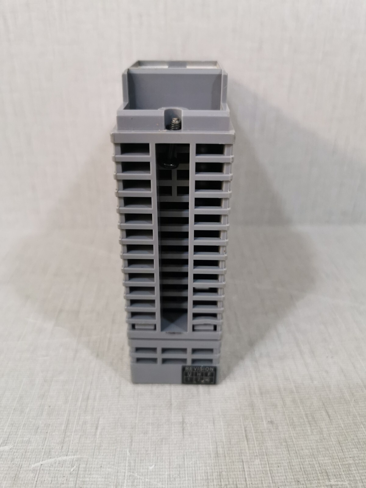 Yokogawa ADV551-P00 S2 YOKOGAWA ADV551 DIGITAL OUTPUT MODULE ADV551-P00 S2 24VDC 50MA 6