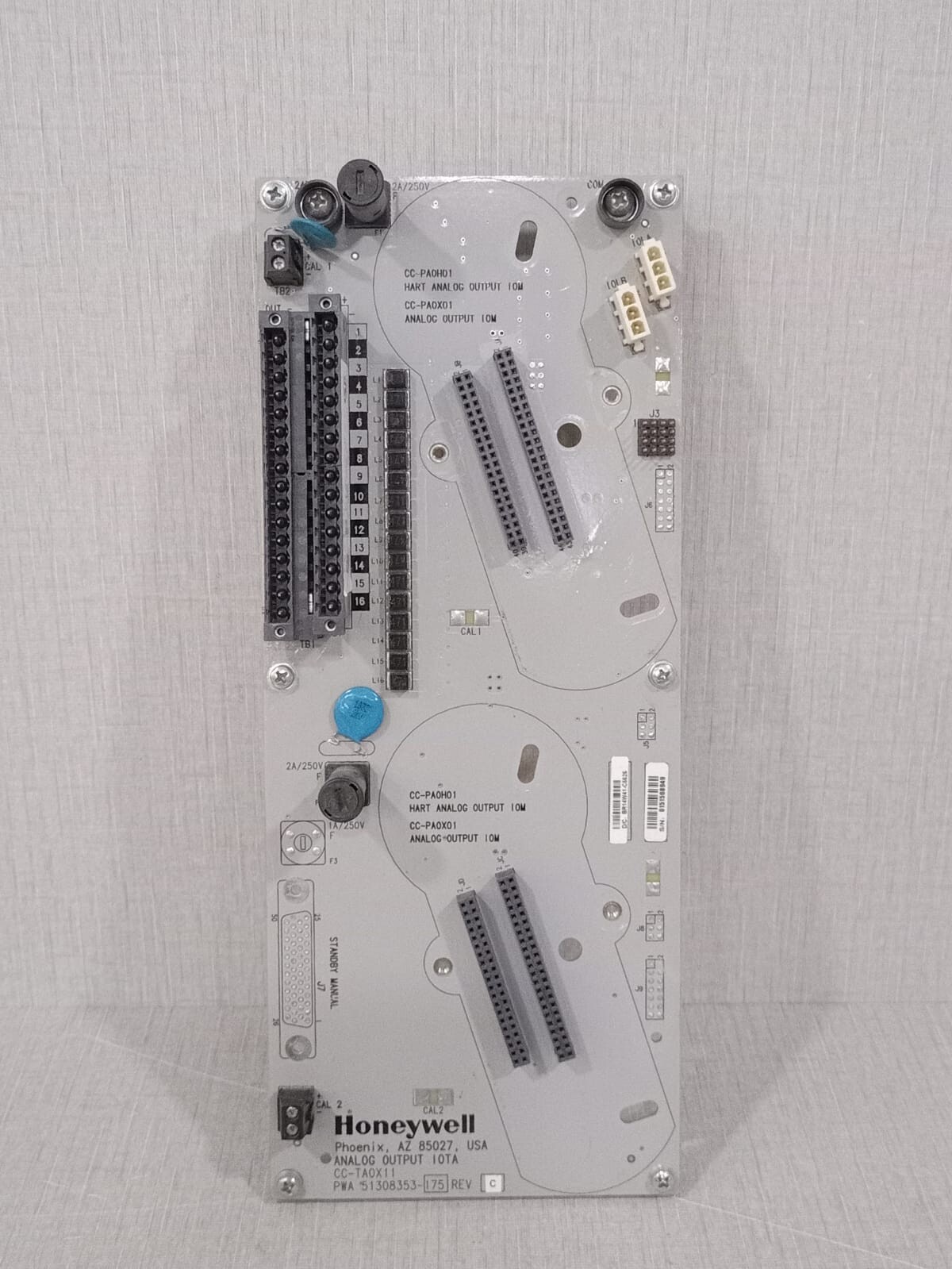 Honeywell 51308353-175 REV C Honeywell CC-TA0X11 ANALOG OUTPUT 51308353-175 REV C 4