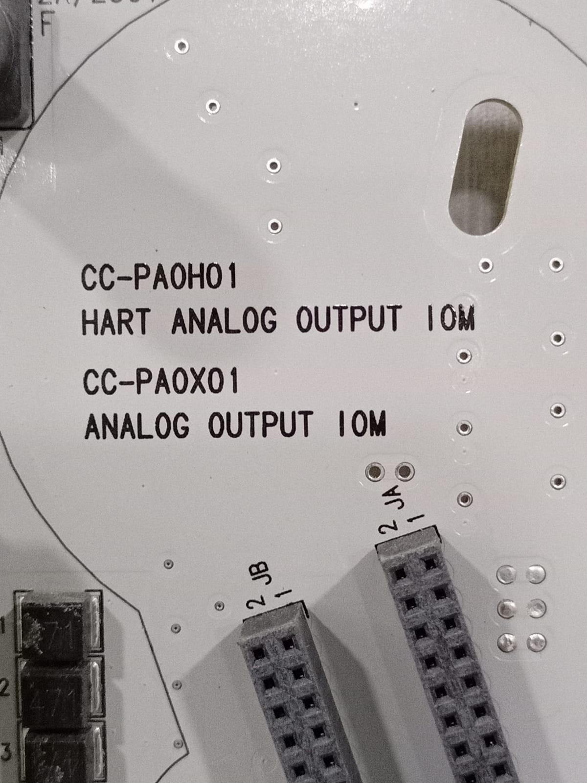 Honeywell 51308353-175 REV C Honeywell CC-TA0X11 ANALOG OUTPUT 51308353-175 REV C 7